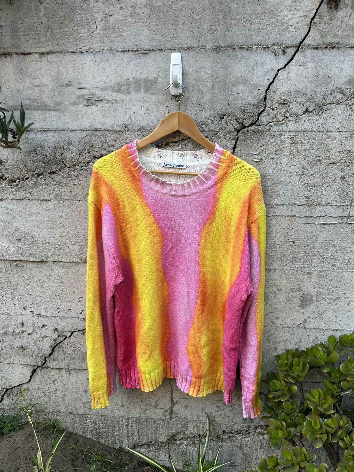 Acne Studios RARE GRAIL Acne Studios scattered fire distressed knit Size US L / EU 52-54 / 3 - 2 Thumbnail