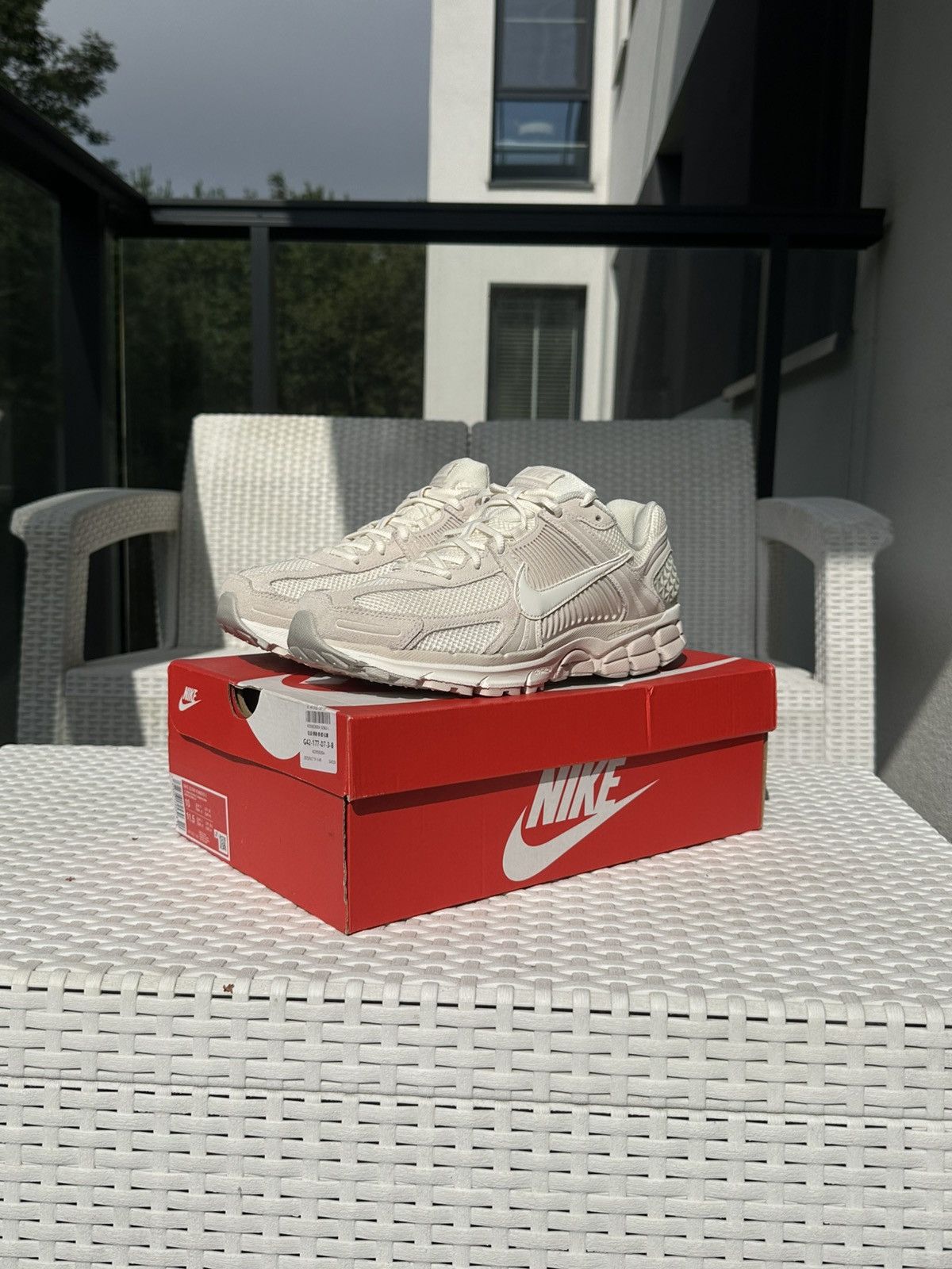 Nike Nike Air Vomero 5 | New | Size 44 (28 cm) Size US 11 / EU 44 - 1 Thumbnail