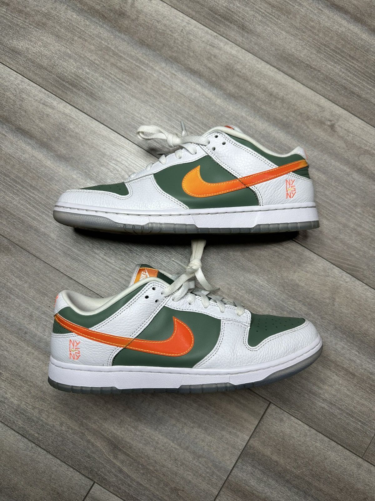 Nike Nike Dunk Low SE NY VS. NY Size 11 Size US 11 / EU 44 - 3 Thumbnail