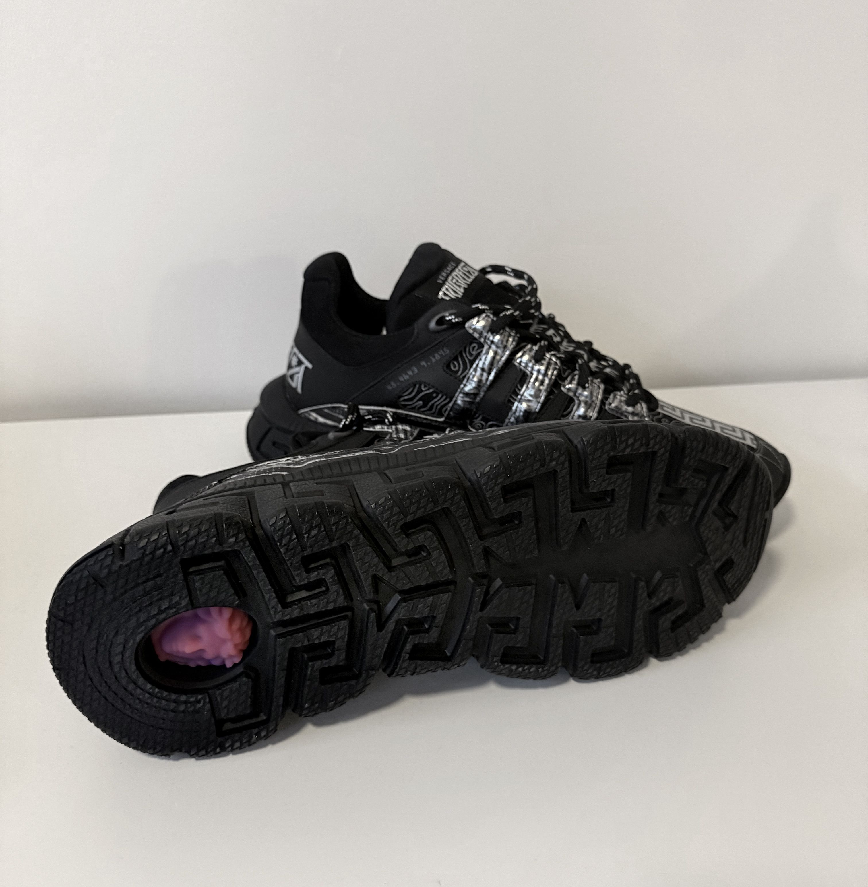 Versace Trigreca Sneakers Size US 12 / EU 45 - 2 Thumbnail