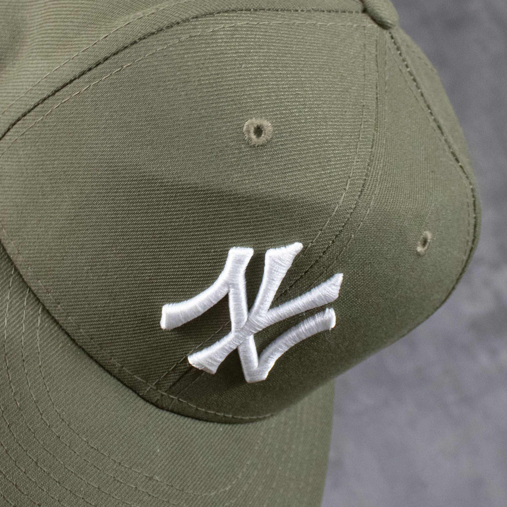 MLB New Era 50/59 New York Yankee 7 ⅜ Olive Green Fitted Hat Size ONE SIZE - 4 Thumbnail