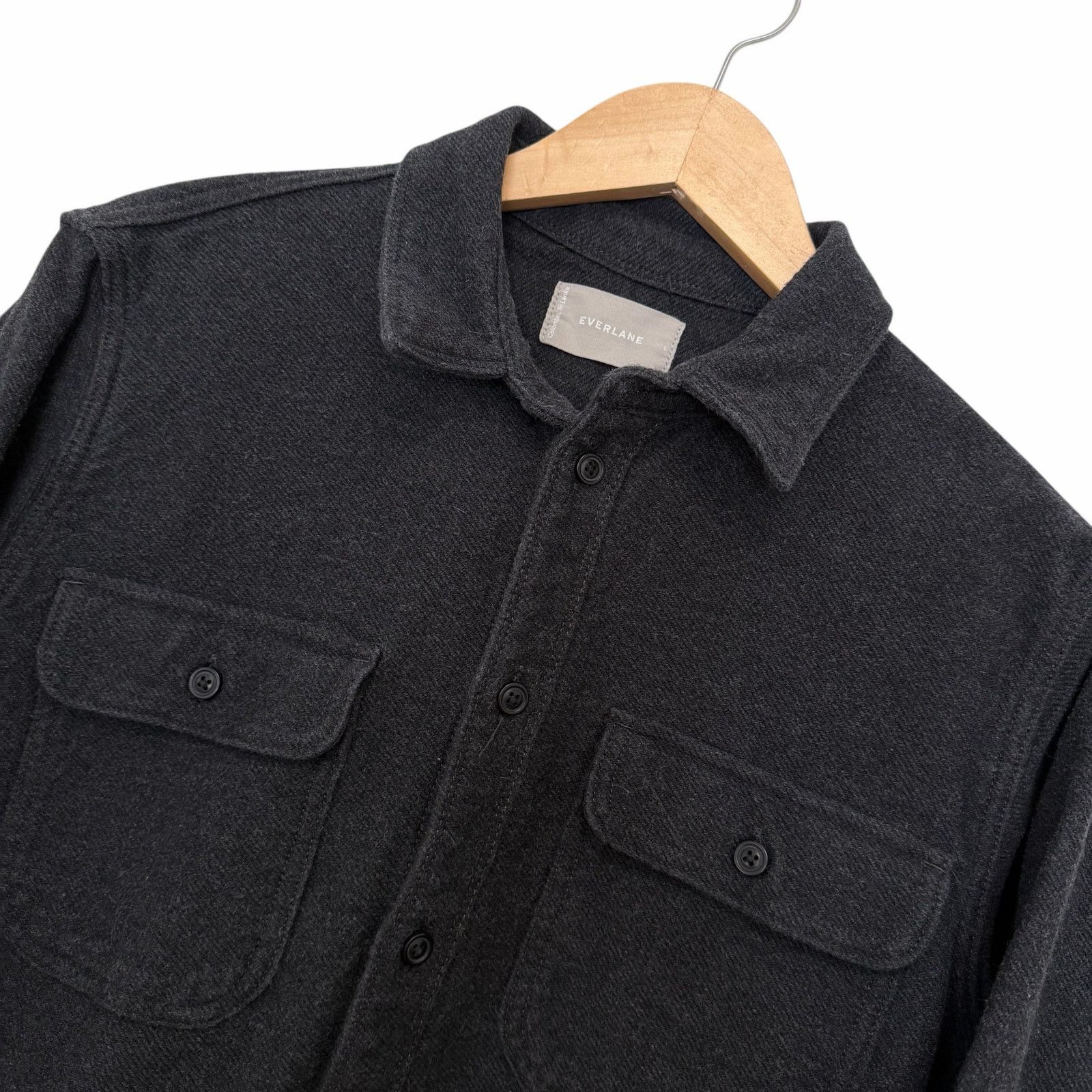 Everlane Everlane Gray Heavyweight Flannel Button Down Sz L Size US L / EU 52-54 / 3 - 1 Thumbnail