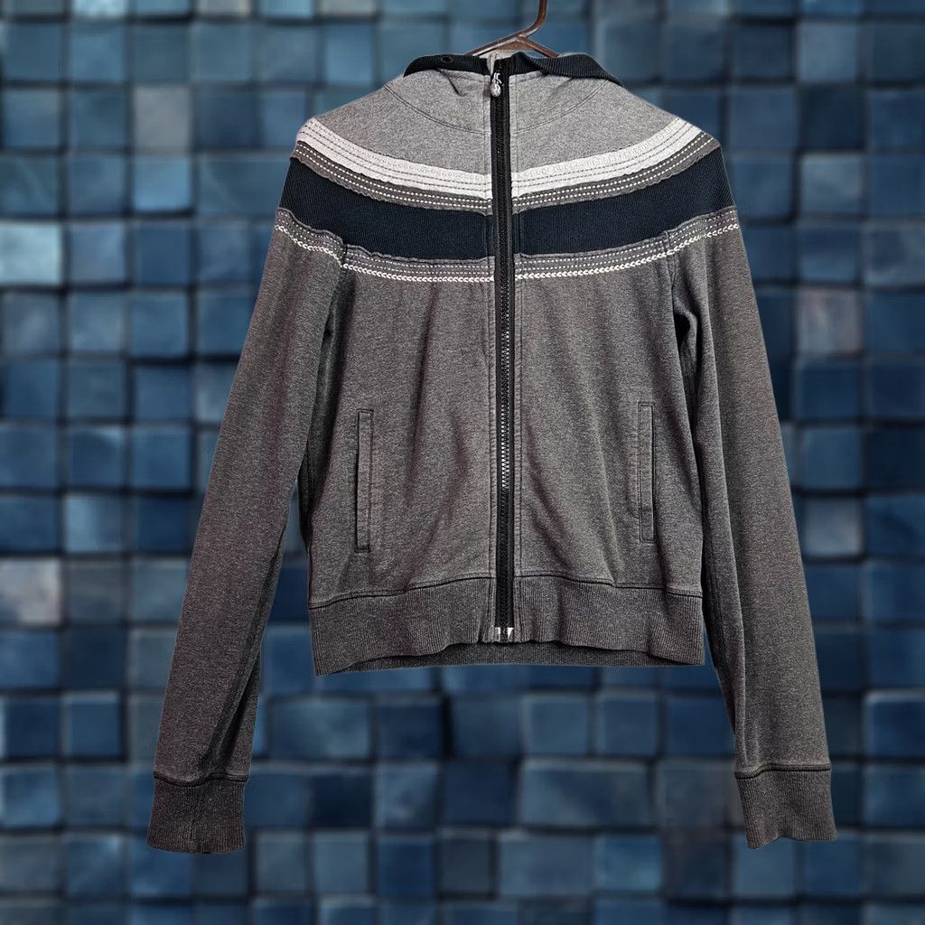 Lululemon Lululemon Women's Hoodie Jacket Gray Full Zip 8 Regular Size Size M / US 6-8 / IT 42-44 - 1 Thumbnail