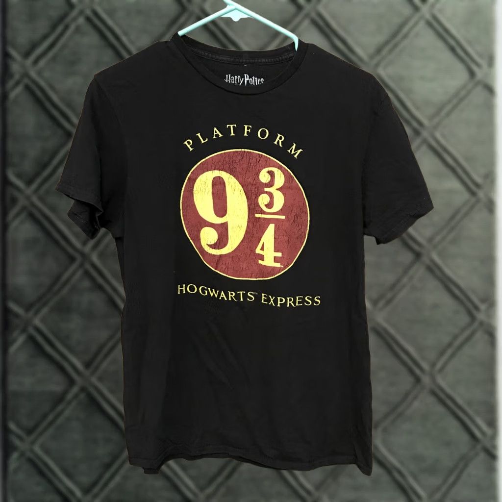 Vintage Harry Potter Shirt Mens Black Med Platform Hogwarts Express Size US M / EU 48-50 / 2 - 1 Thumbnail