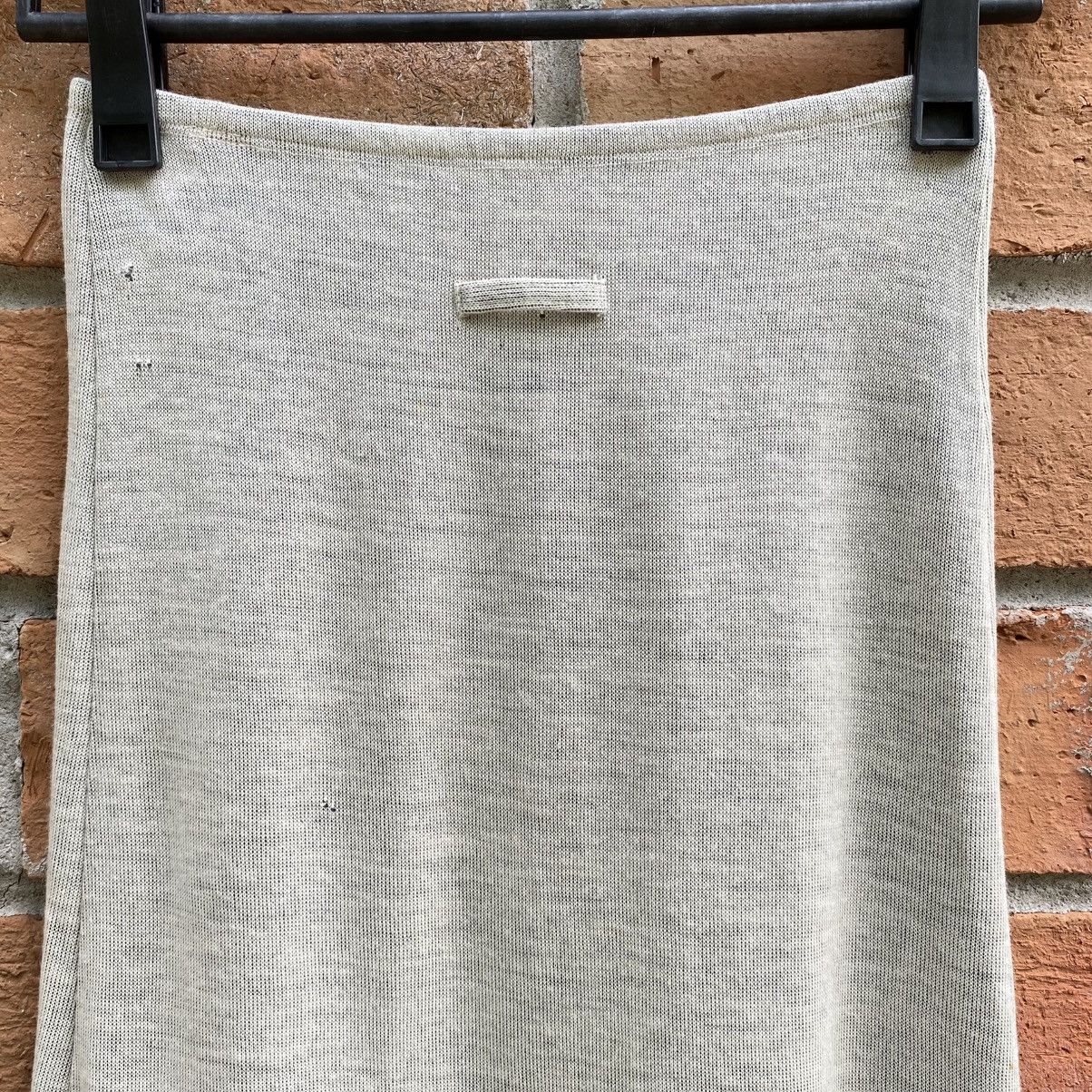 Jean Paul Gaultier Jean Paul Gaultier Light Grey Knit A-Line Skirt Size 27" / US 4 / IT 40 - 7 Thumbnail