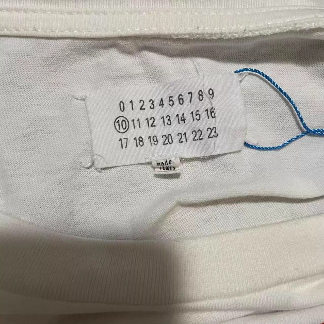 Maison Margiela Maison Margiela Digit Stripe Short Sleeve Tee Size US L / EU 52-54 / 3 - 3 Thumbnail