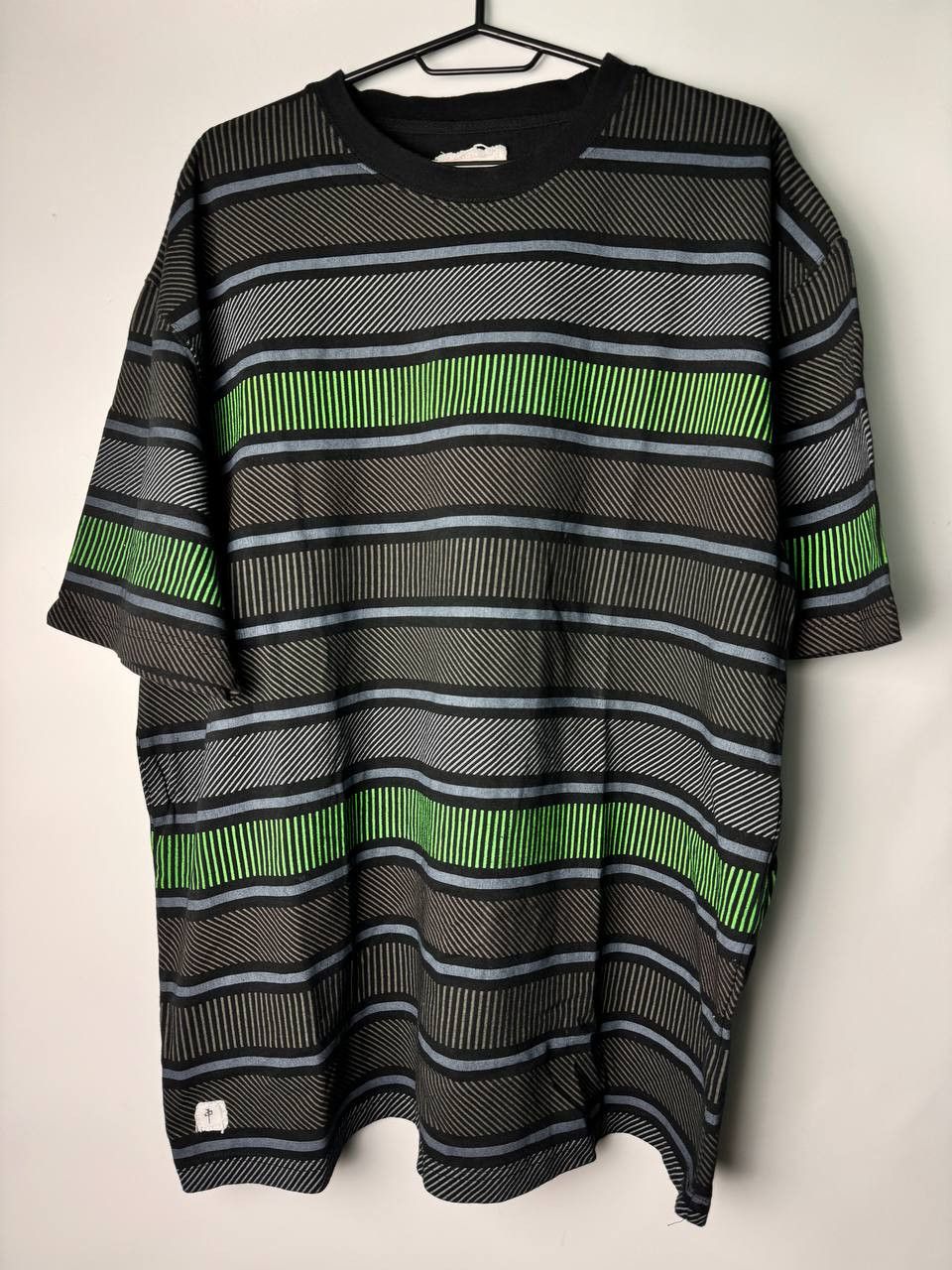 Japanese Brand Vintage Red Dragon japanes style t shirt Size XL Size US XL / EU 56 / 4 - 1 Thumbnail