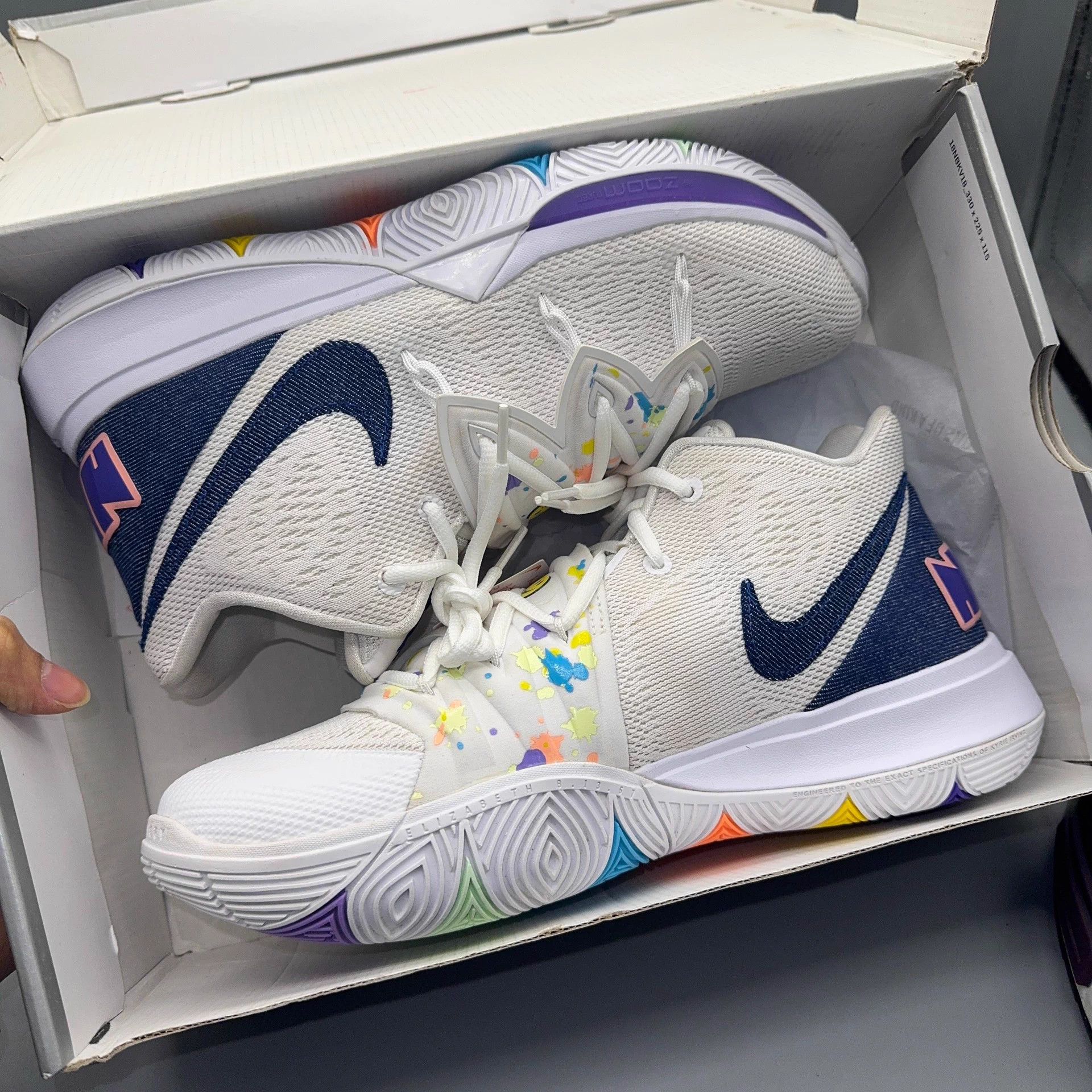 Nike Nike Kyrie 5 Men's White Blue 42.5 EUR Size US 9.5 / EU 42-43 - 5 Thumbnail