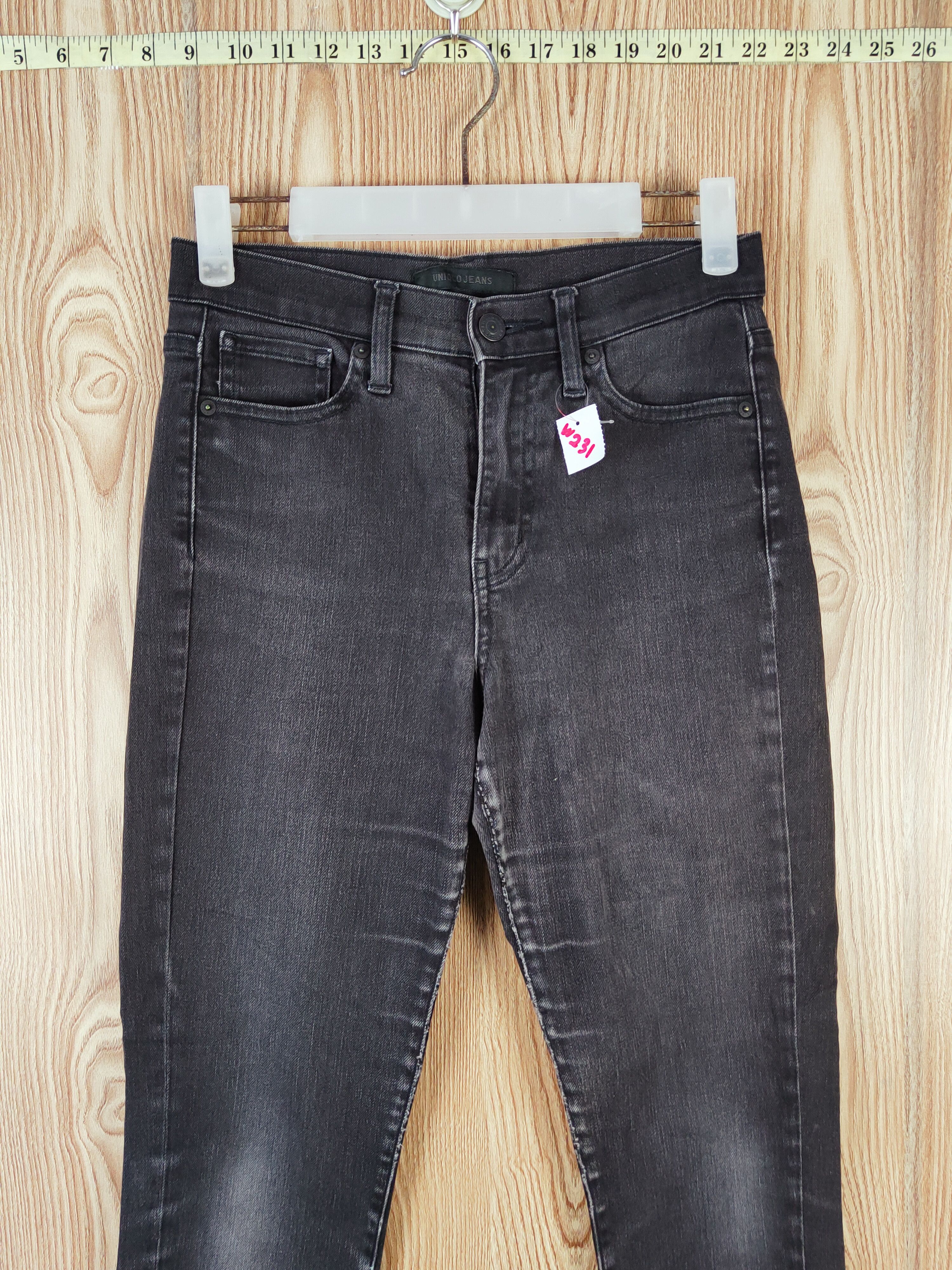 Japanese Brand Uniqlo Black Distressed Ripped Jeans #W231 Size 26" / US 2 / IT 38 - 2 Thumbnail