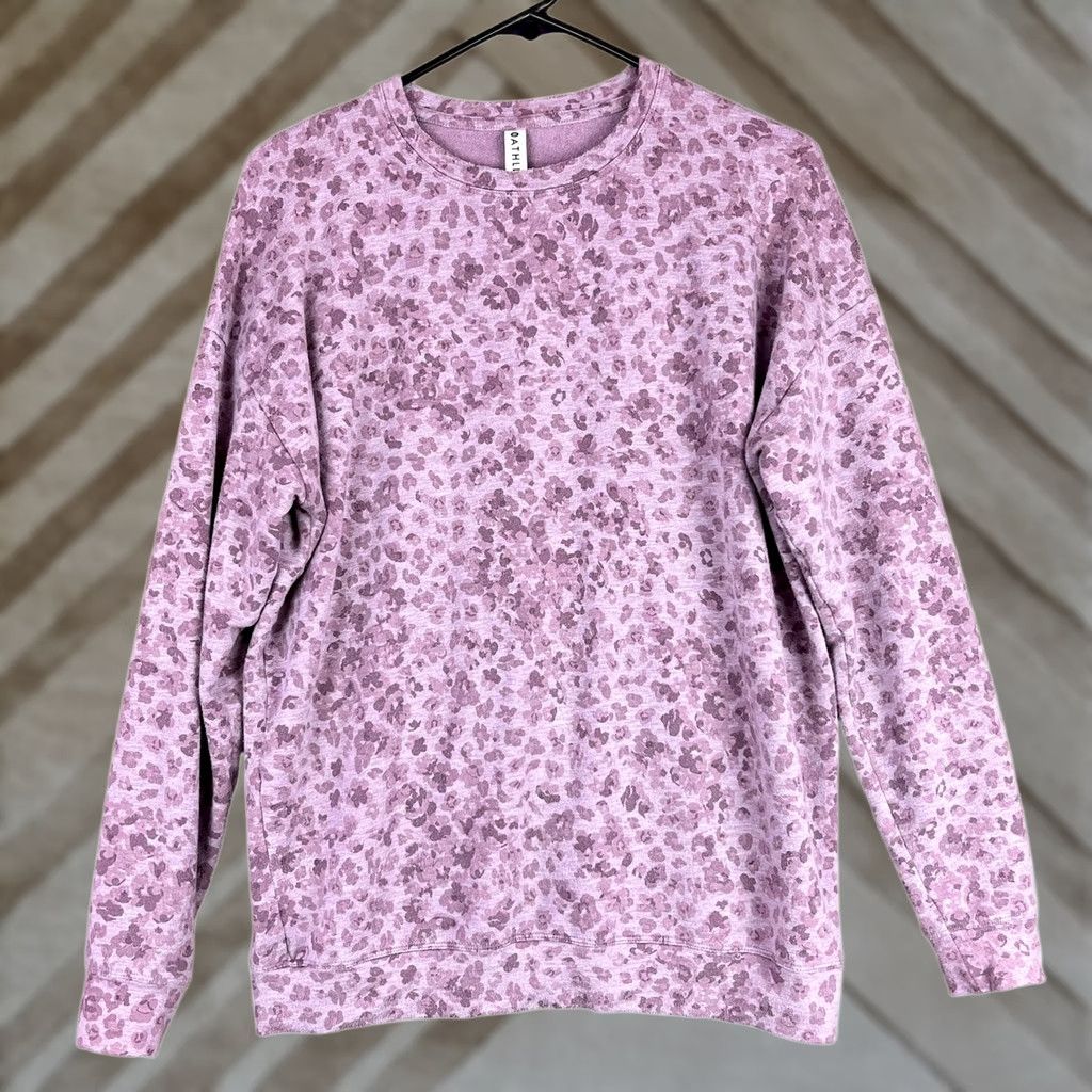 Athleta Athleta Sweatshirt Purple Leopard Print Studio To Street Pullover S Size S / US 4 / IT 40 - 1 Thumbnail