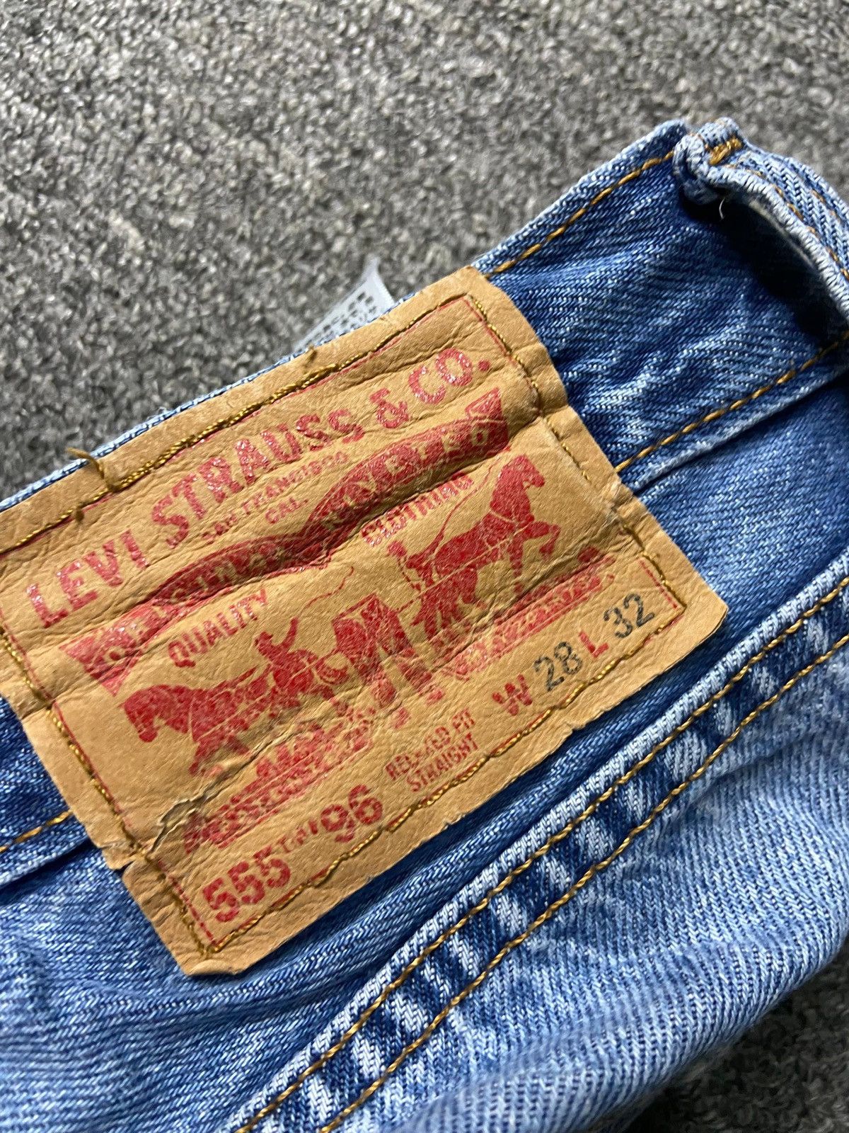 Levi's Levis Strauss Co. Relaxed Fit Straight Denim Jeans (158) Size US 29 - 3 Thumbnail
