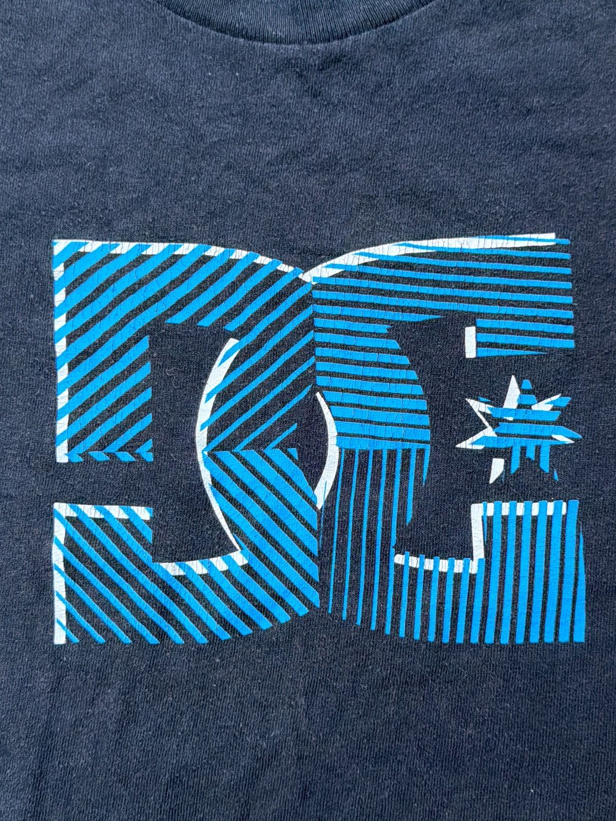 DC DC Shoes Graphic Tee Black Skateboard Faded Skater Tee Size US L / EU 52-54 / 3 - 2 Thumbnail