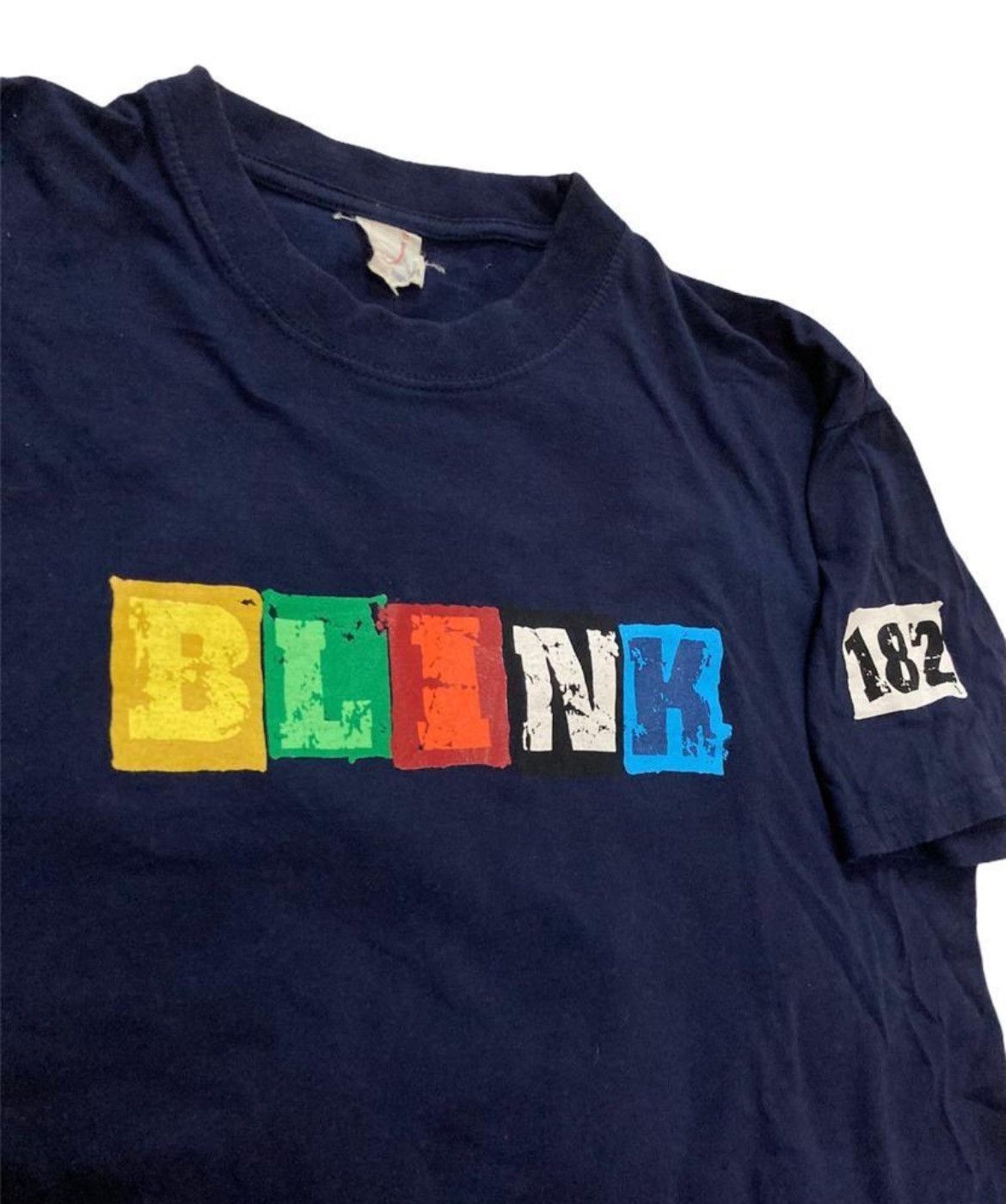 Band Tees ▶️ Vintage Y2k BLINK 128 - POP-PUNk/MULTICLOUR BOX LOGO. Size US M / EU 48-50 / 2 - 3 Thumbnail