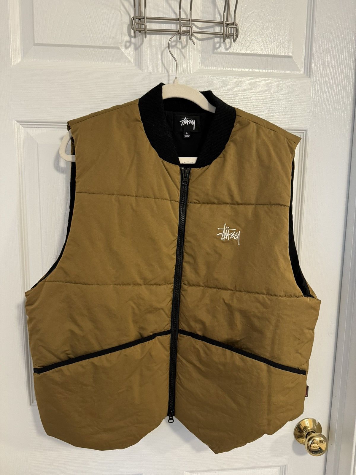 Stussy Stussy tan puffy vest | Grailed