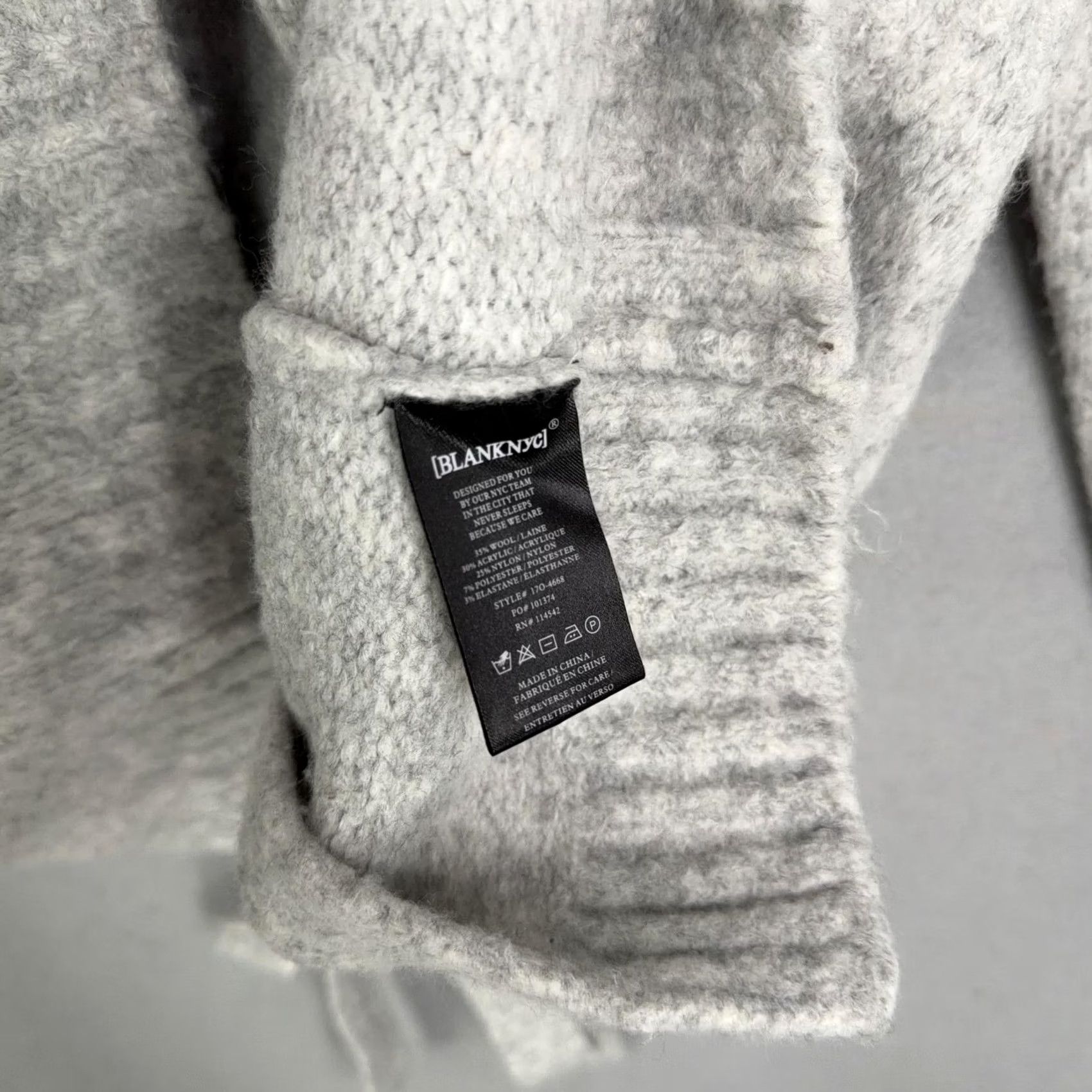 Vintage BLANKNYC Sweater Womens Large Gray Mock Neck Back Tie Bow Hem Knit Pullover Size L / US 10 / IT 46 - 3 Thumbnail