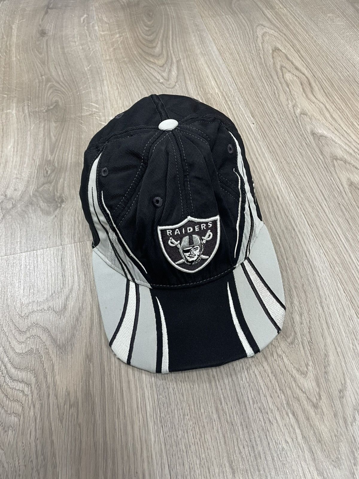 NFL × Reebok Casquette Vintage NFL x Reebok Oakland Raiders Size ONE SIZE - 1 Thumbnail