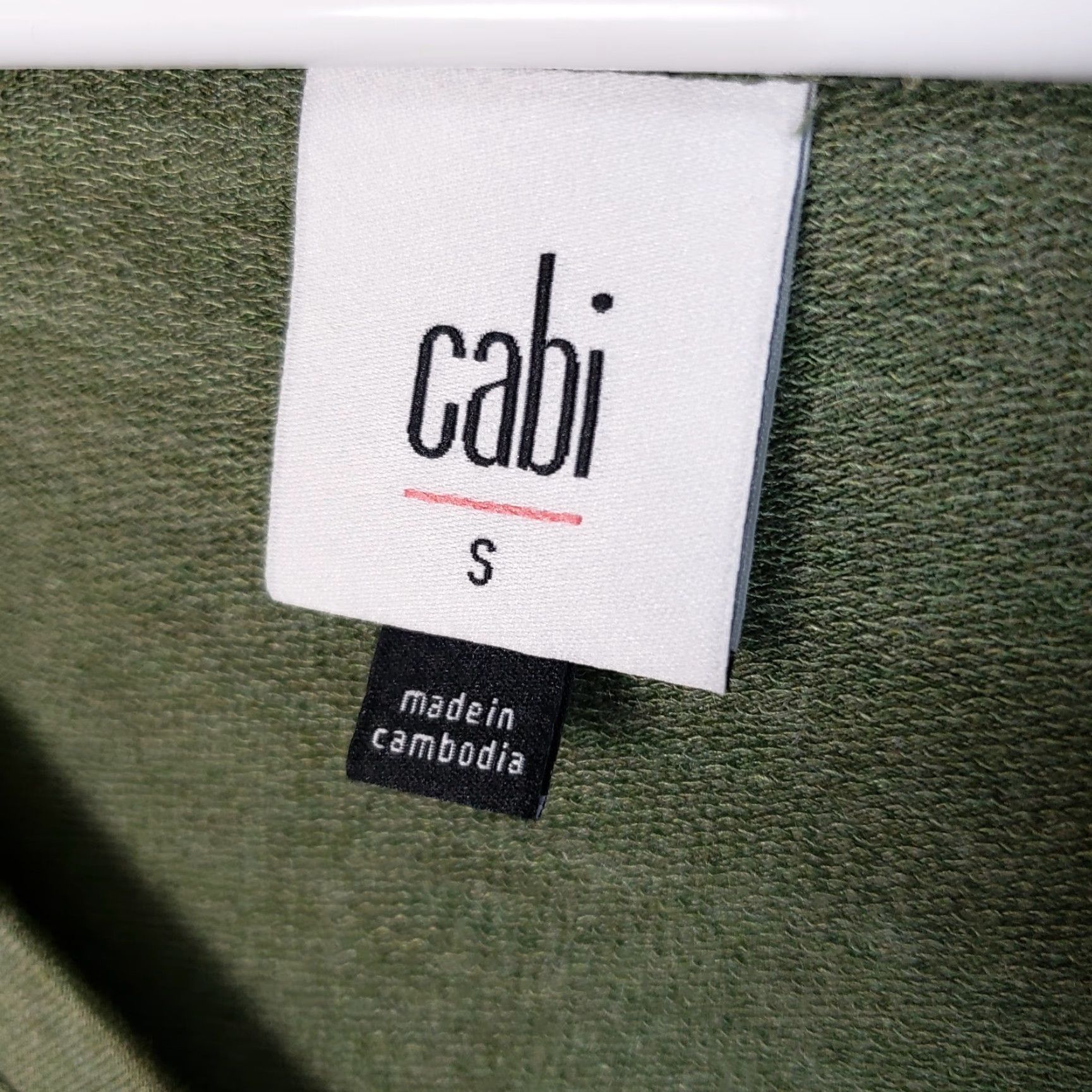 Vintage Cabi Womens Blouse Shirt Tee Size Small Green Long Sleeve Rayon V-Neck Pullover Solid Womens Size S / US 4 / IT 40 - 5 Thumbnail