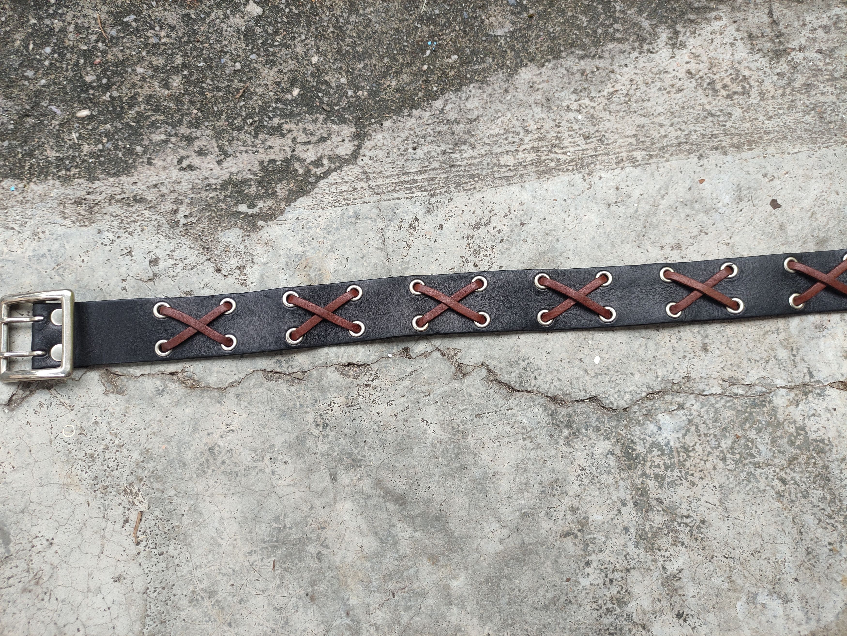 American Eagle Outfitters AMERICAN EAGLE VINTAGE LEATHER BELT CROSS STITCH DESIGN Size 34 - 7 Thumbnail