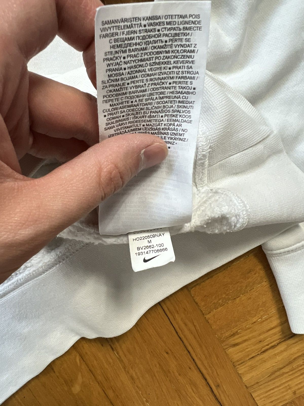 Nike Bluza Nike Small Logo Swoosh Biała Size US M / EU 48-50 / 2 - 3 Thumbnail