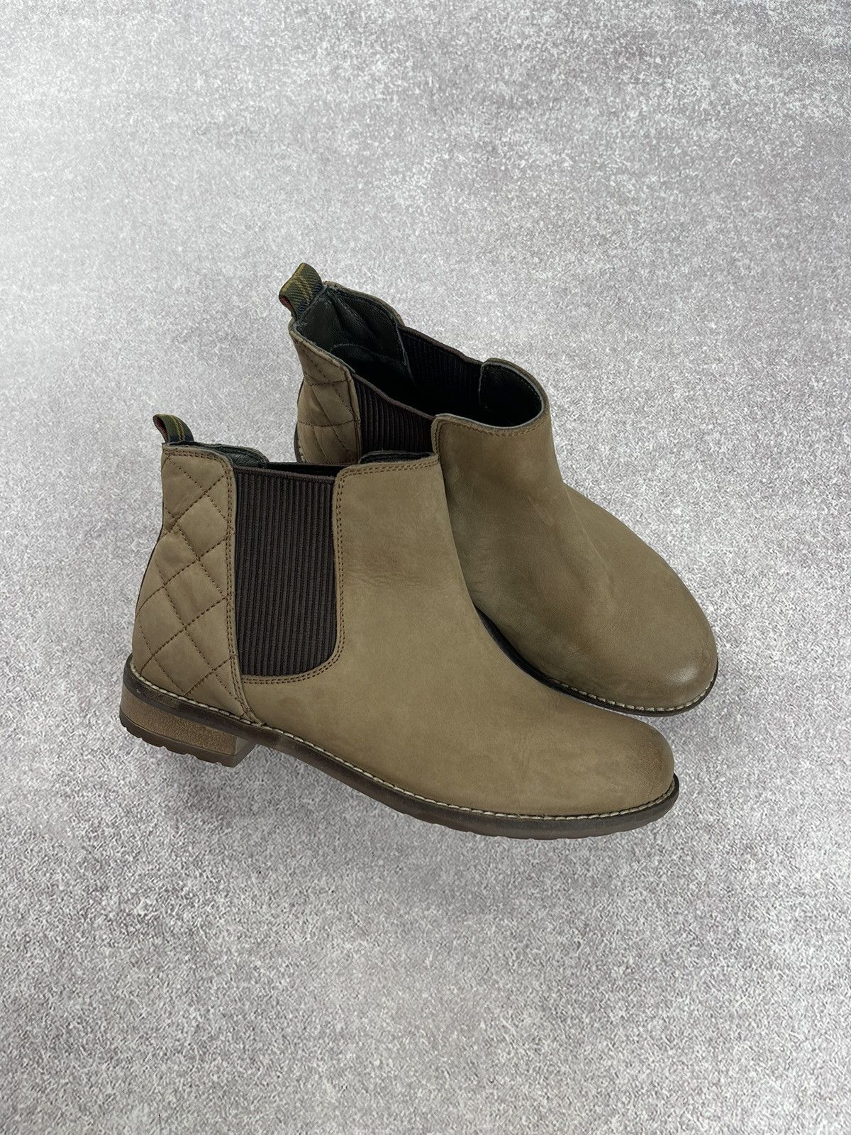 Barbour Barbour Abigail Quilt Chelsea Mid Ankle Leather Boots Size US 6.5 / IT 36.5 - 4 Thumbnail