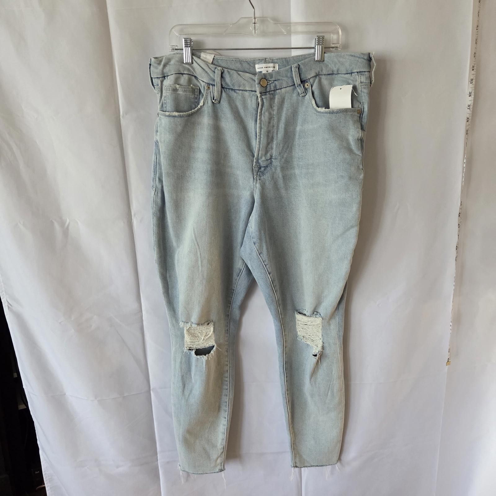 Designer Good American - Good Leg Distressed Crop Jean - Size 16 Size 38" / US 16 / IT 52 - 1 Thumbnail