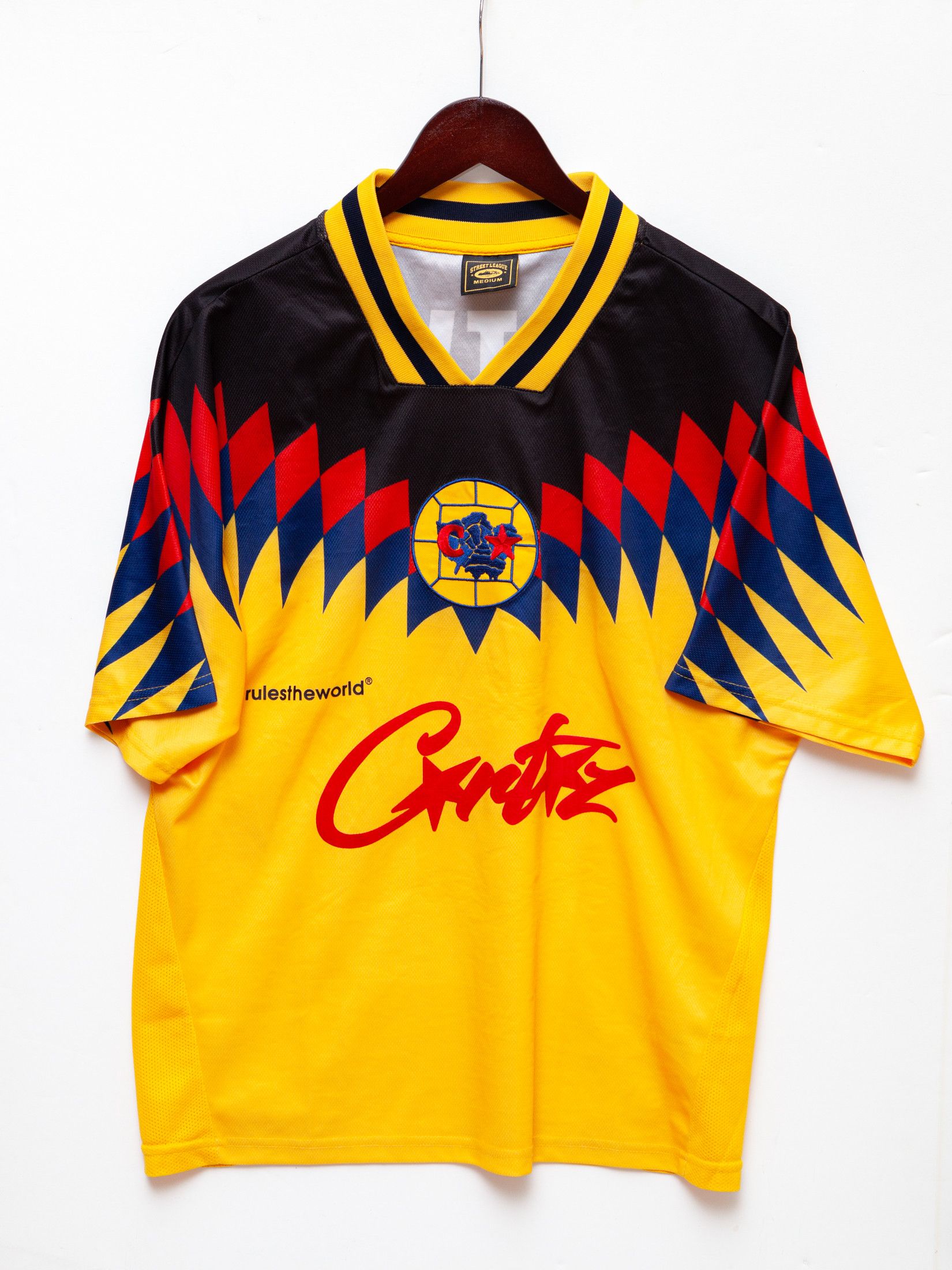 Corteiz Football Jersey サッカーシャツ イエロー Corteiz Carni Stellations Football Jersey Yellow - FW23 - US