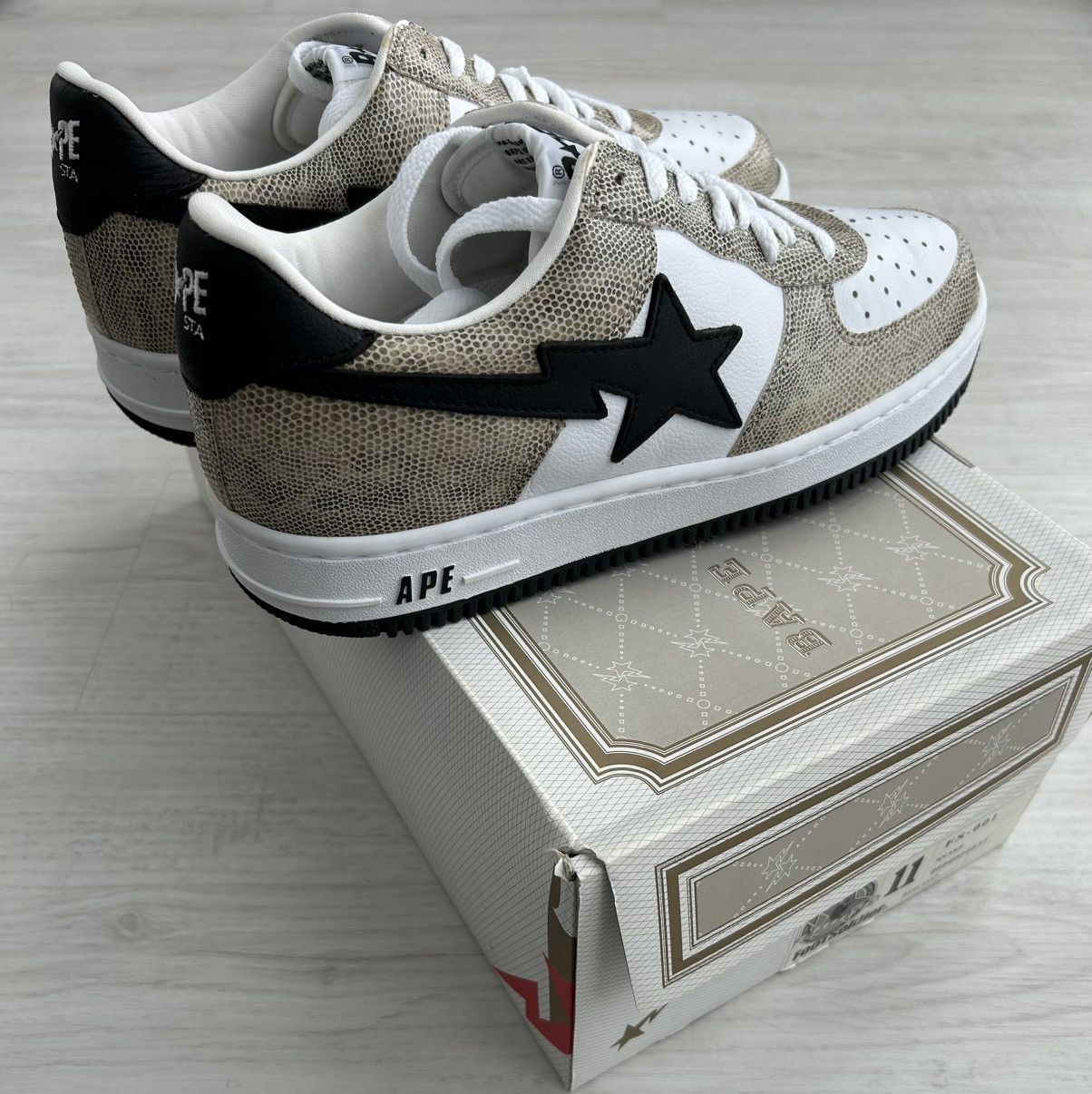 Bape VERY RARE OG 2001 A BATHING APE SNAKESKIN BAPESTA Size US 11 / EU 44 - 6 Thumbnail