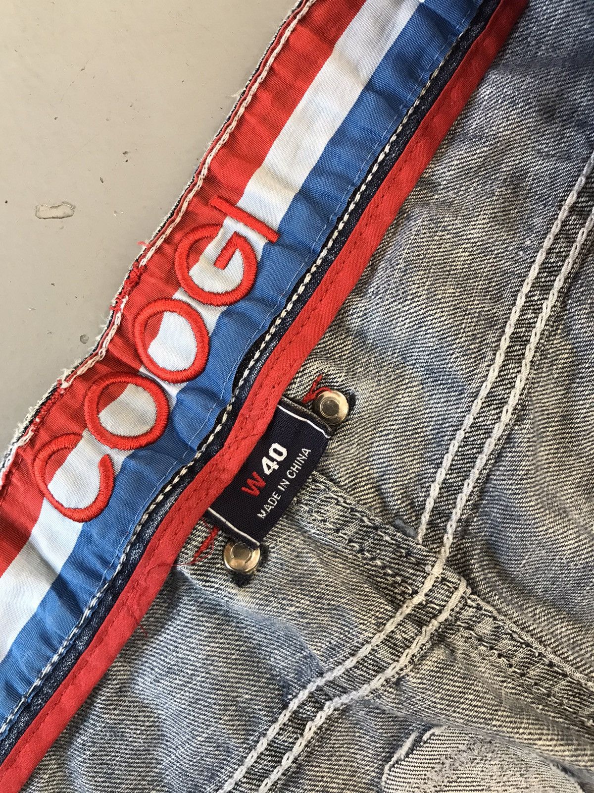 Coogi Vintage Coogi multi flags embroidered denim jort Size US 36 / EU 52 - 6 Thumbnail