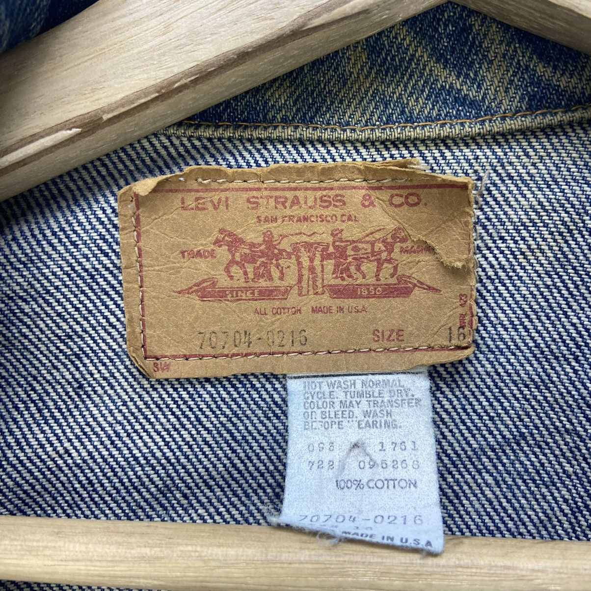 Levi's Vintage Clothing Made in USA Vintage Levi’s Trucker Denim Jacket Size US S / EU 44-46 / 1 - 17 Thumbnail