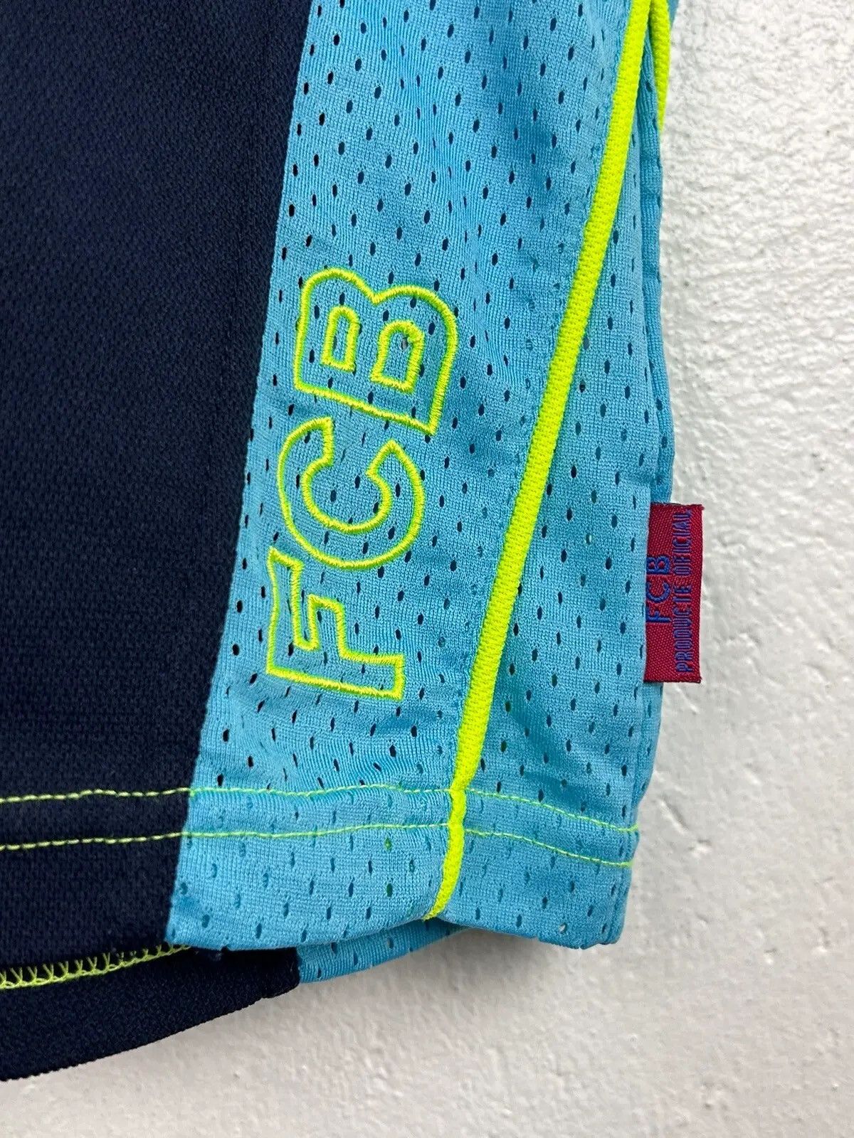 Vintage Vintage FC Barcelona Roger’s Licensed Zippered Jersey Size US L / EU 52-54 / 3 - 6 Thumbnail
