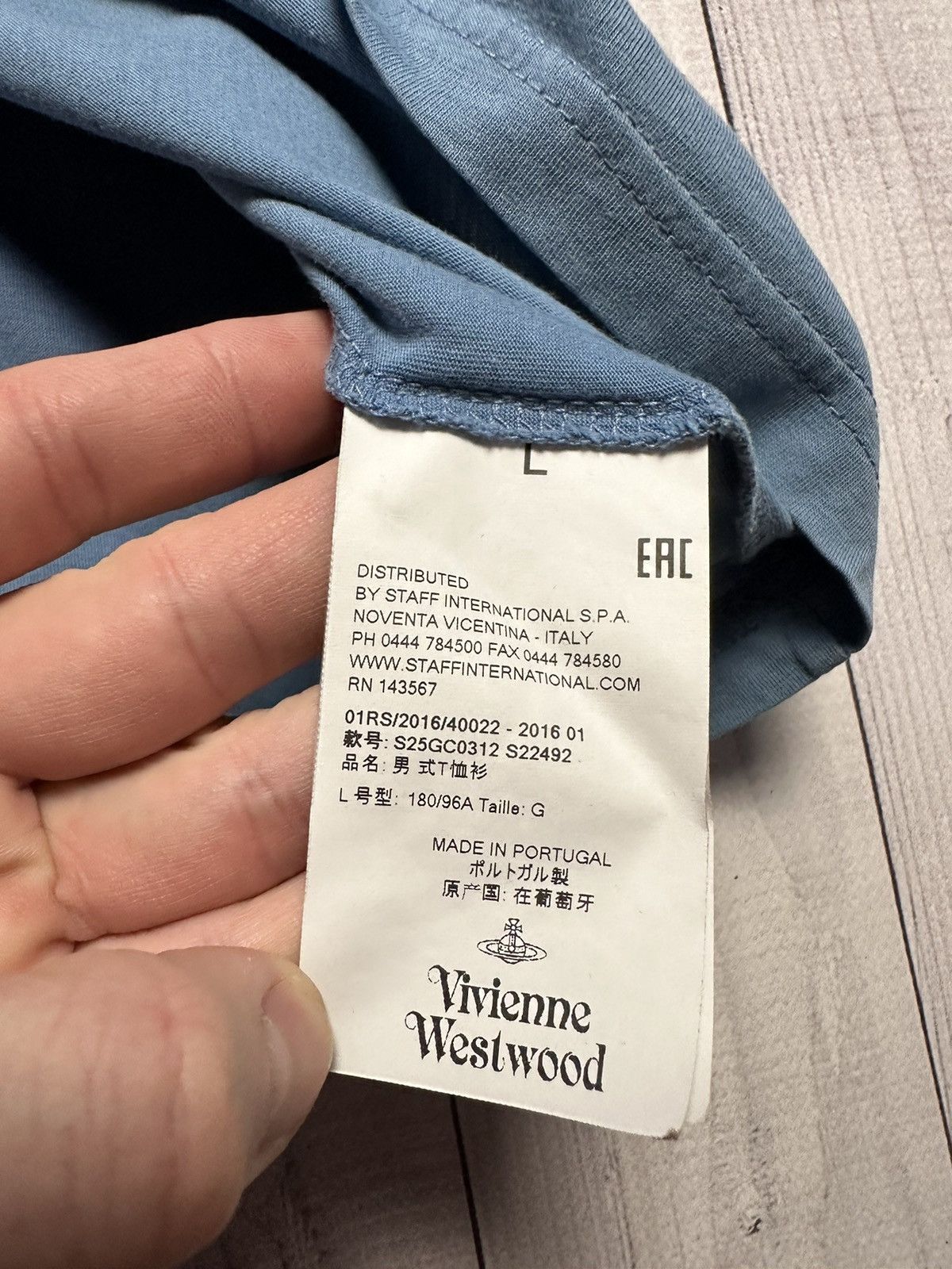 Vintage × Vivienne Westwood Vintage Vivienne Westwood tee logo size L Size US L / EU 52-54 / 3 - 4 Thumbnail