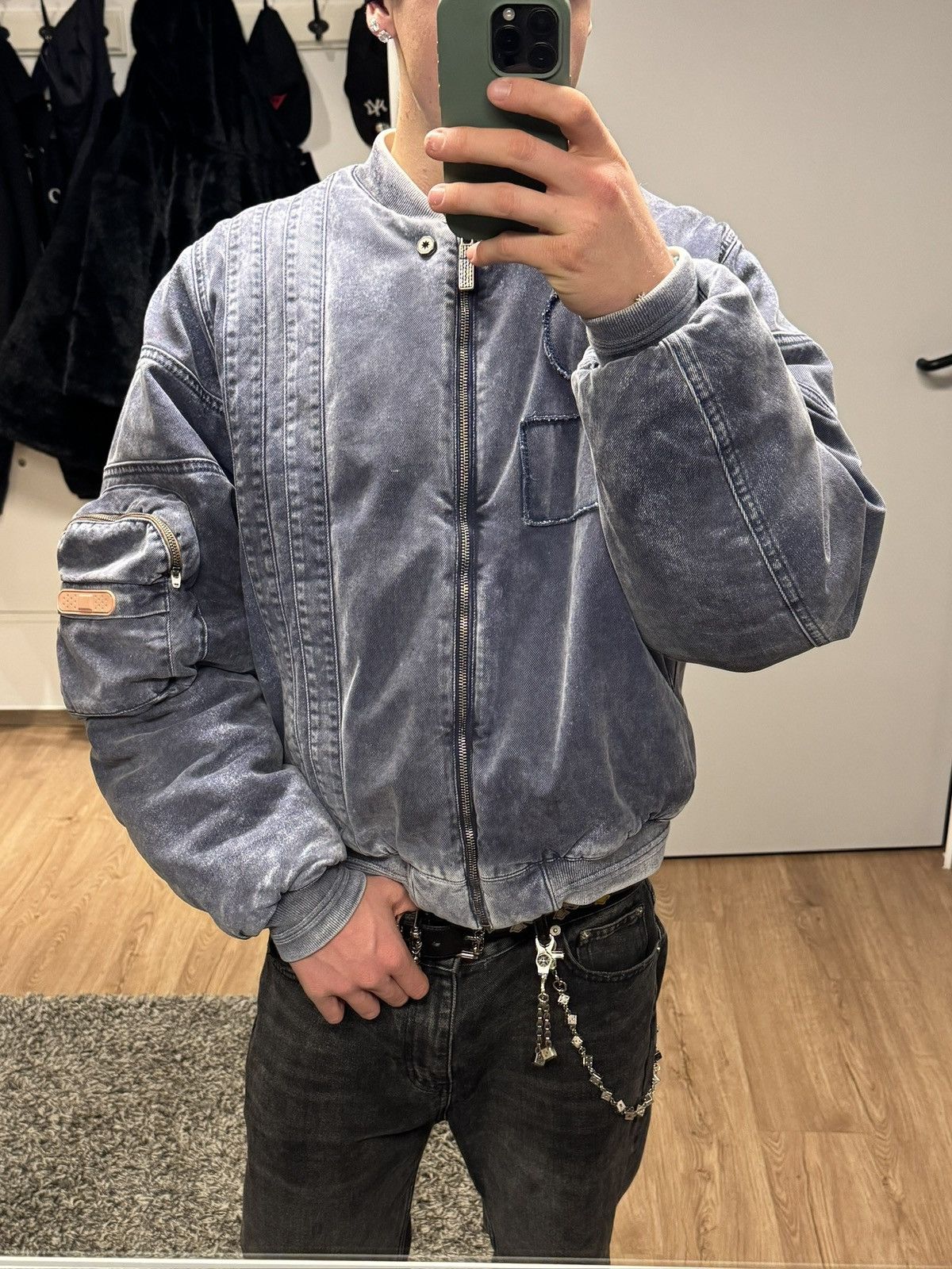 PDF PDF RAYAN BOMBER FW24/25 Size US M / EU 48-50 / 2 - 9 Thumbnail
