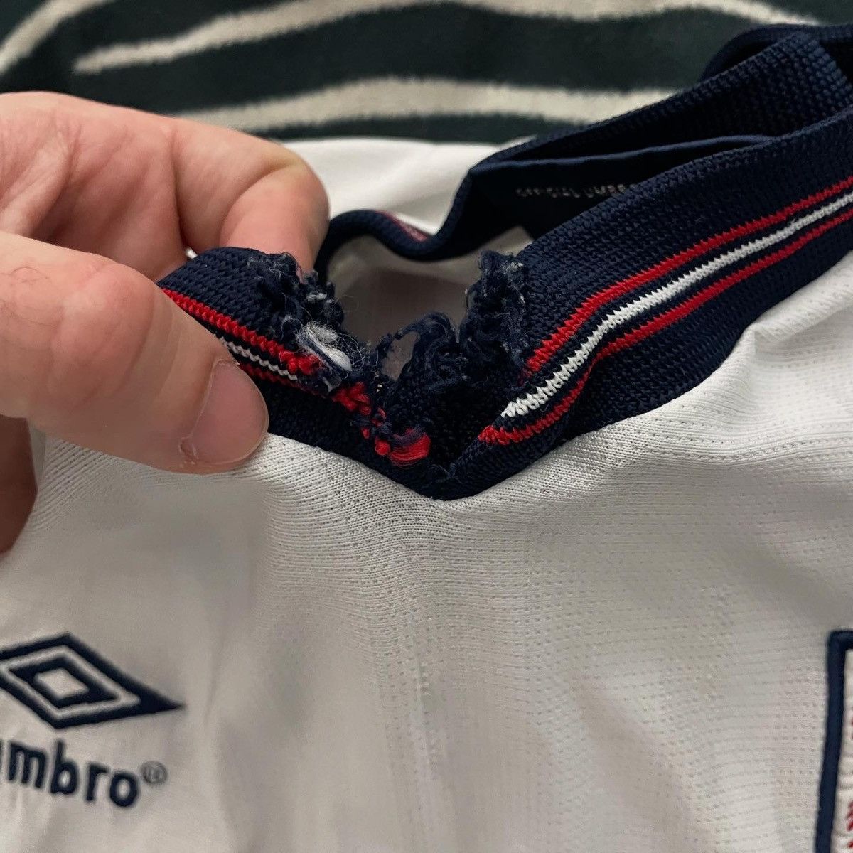 Umbro England Umbro Reissue 1986 Shirt Medium Size US M / EU 48-50 / 2 - 5 Thumbnail