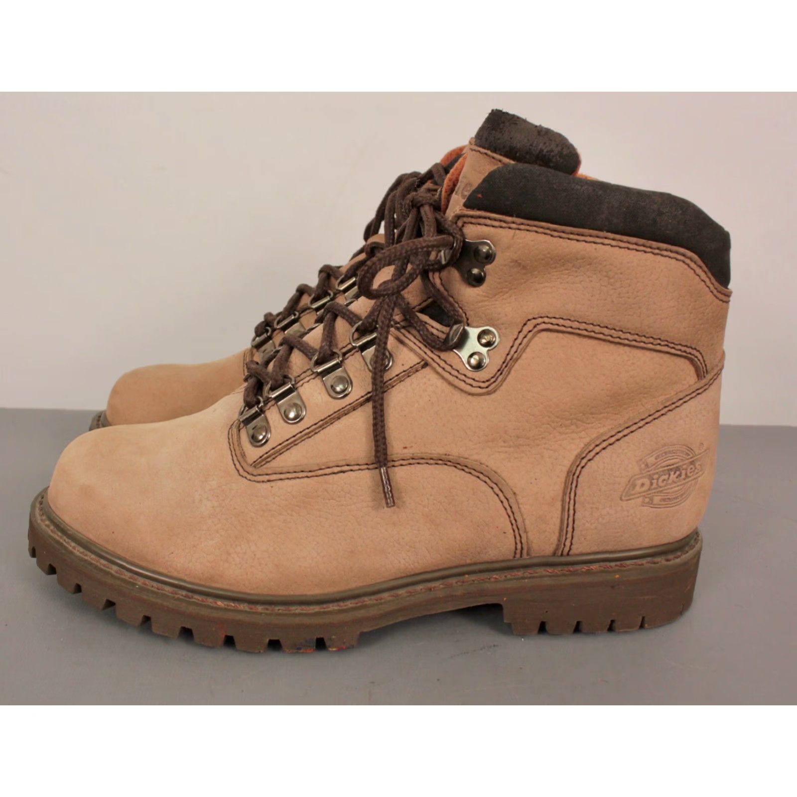 Dickies VTG Dickies Hunting Boots Boots 9 Mens 90s Outdoor Leather Beige Classic Outdoor Work Boots 1990s"} Size US 9 / EU 42 - 3 Thumbnail