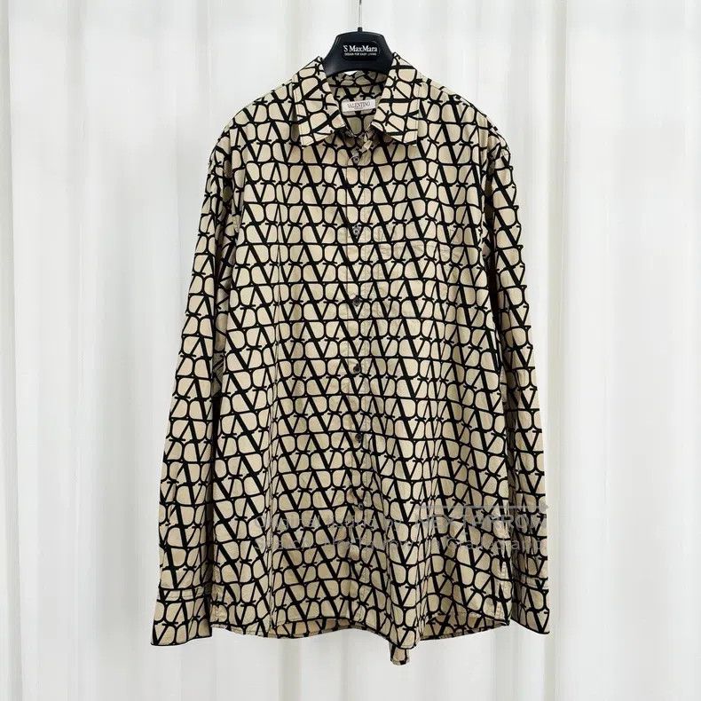 Valentino Valentino Shirt jacket full of logo Size US S / EU 44-46 / 1 - 1 Thumbnail