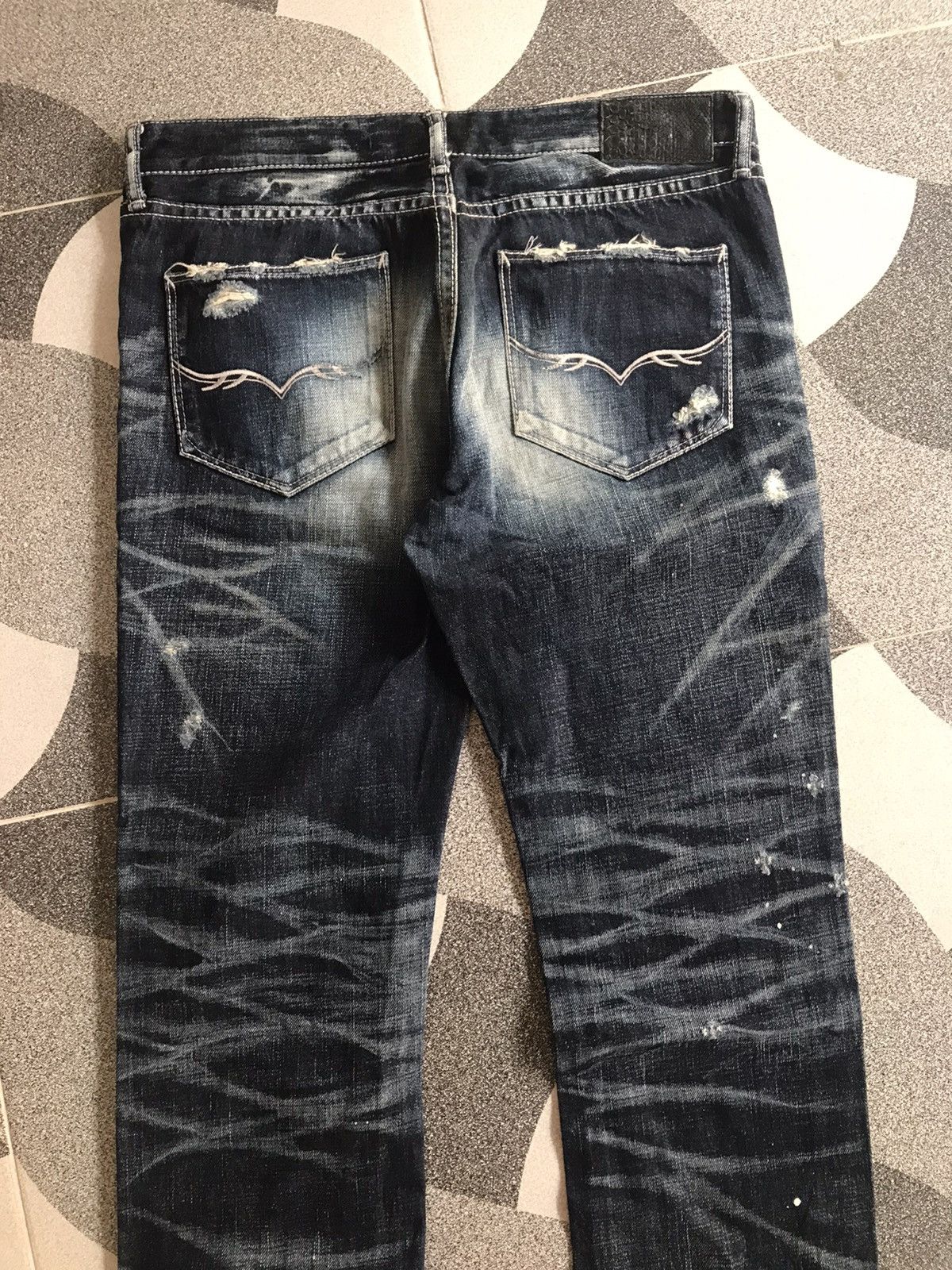 GOSTAR DE FUGA GOSTAR DE FUGA DISTRESSED WASHED PANTS Size US 32 / EU 48 - 6 Thumbnail