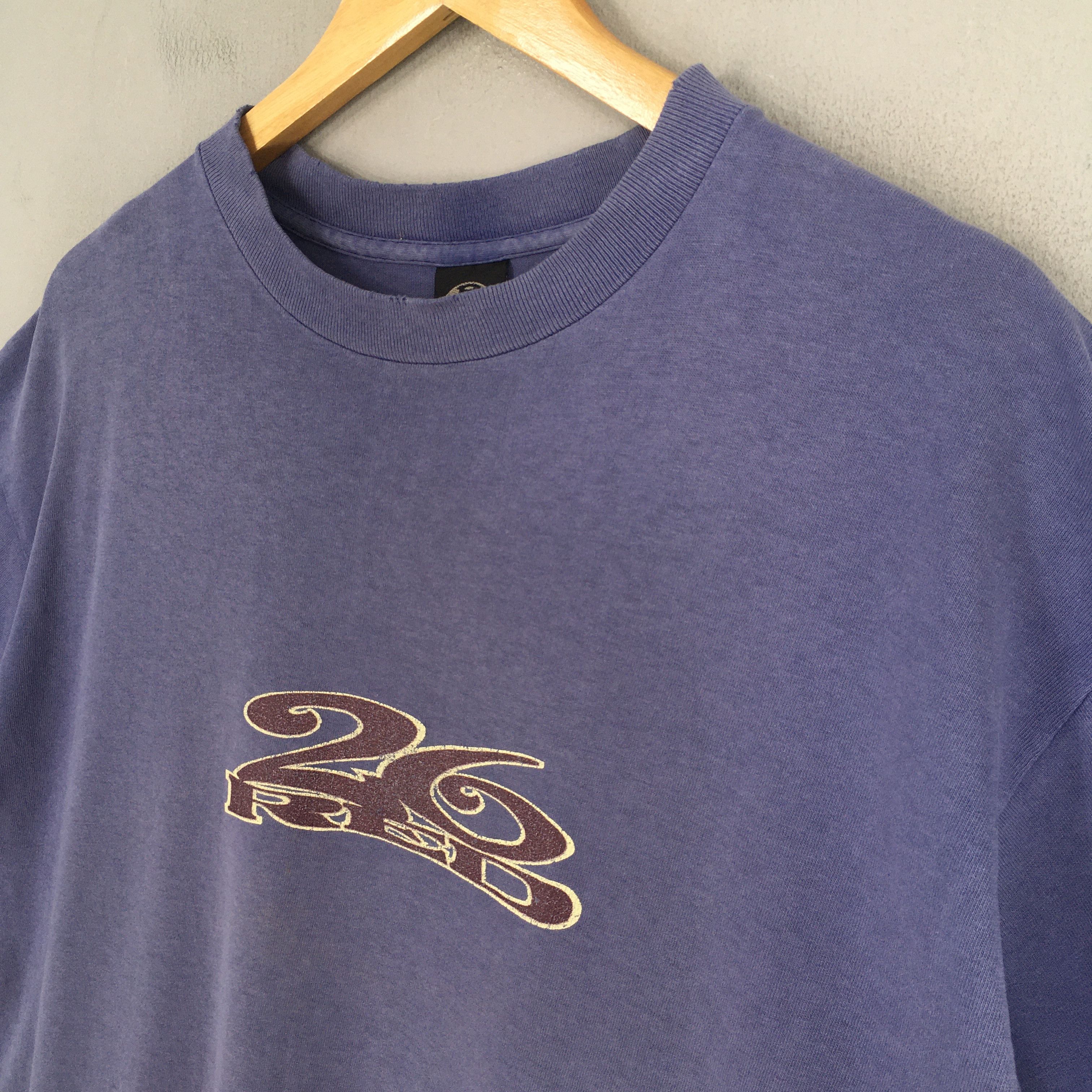 Other Vintage 26 Red Skater Distressed T shirt Large Size US L / EU 52-54 / 3 - 3 Thumbnail