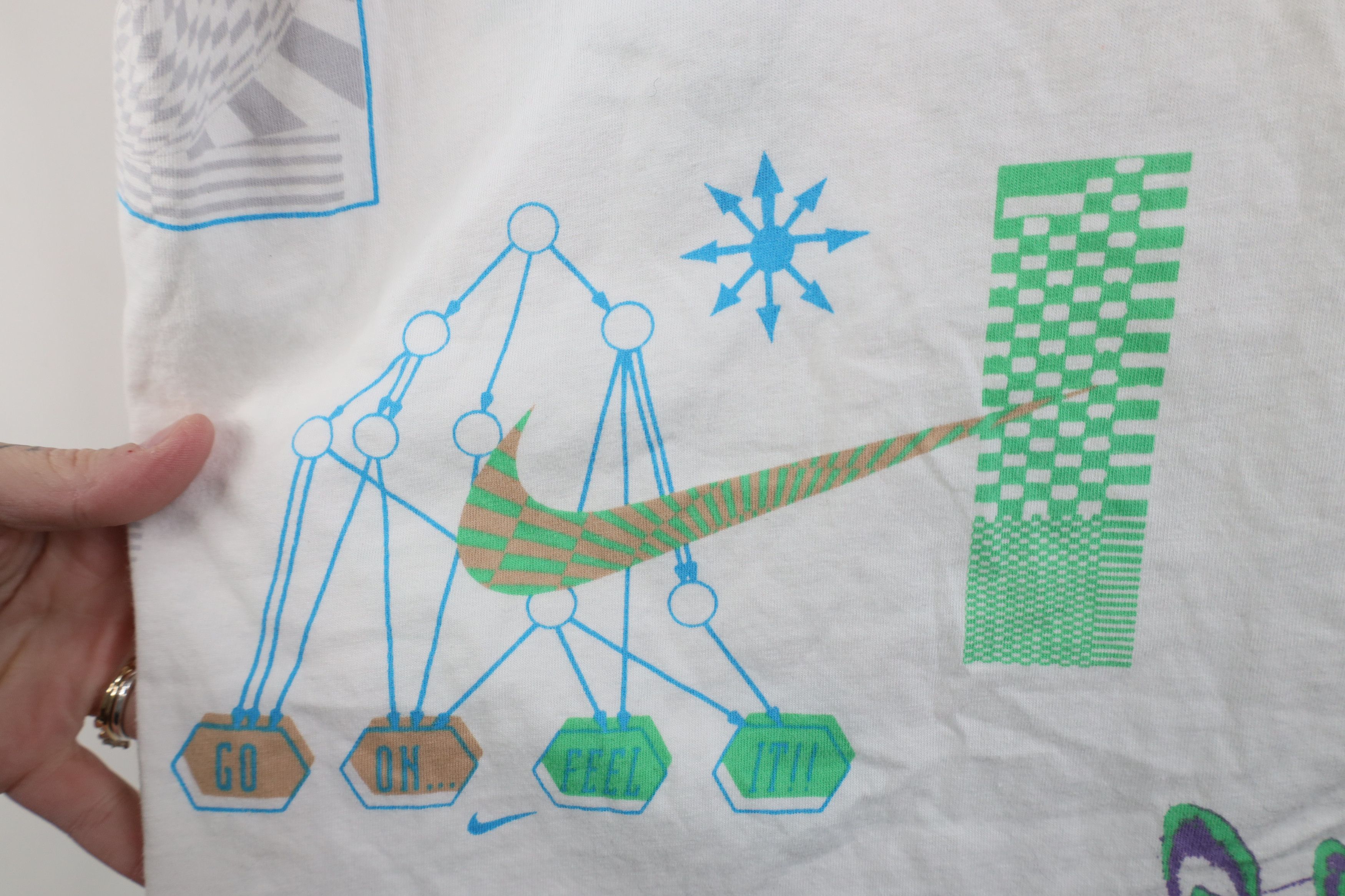Nike Nike Center Swoosh Festival All Over Print Mushroom T-Shirt Size US L / EU 52-54 / 3 - 7 Thumbnail