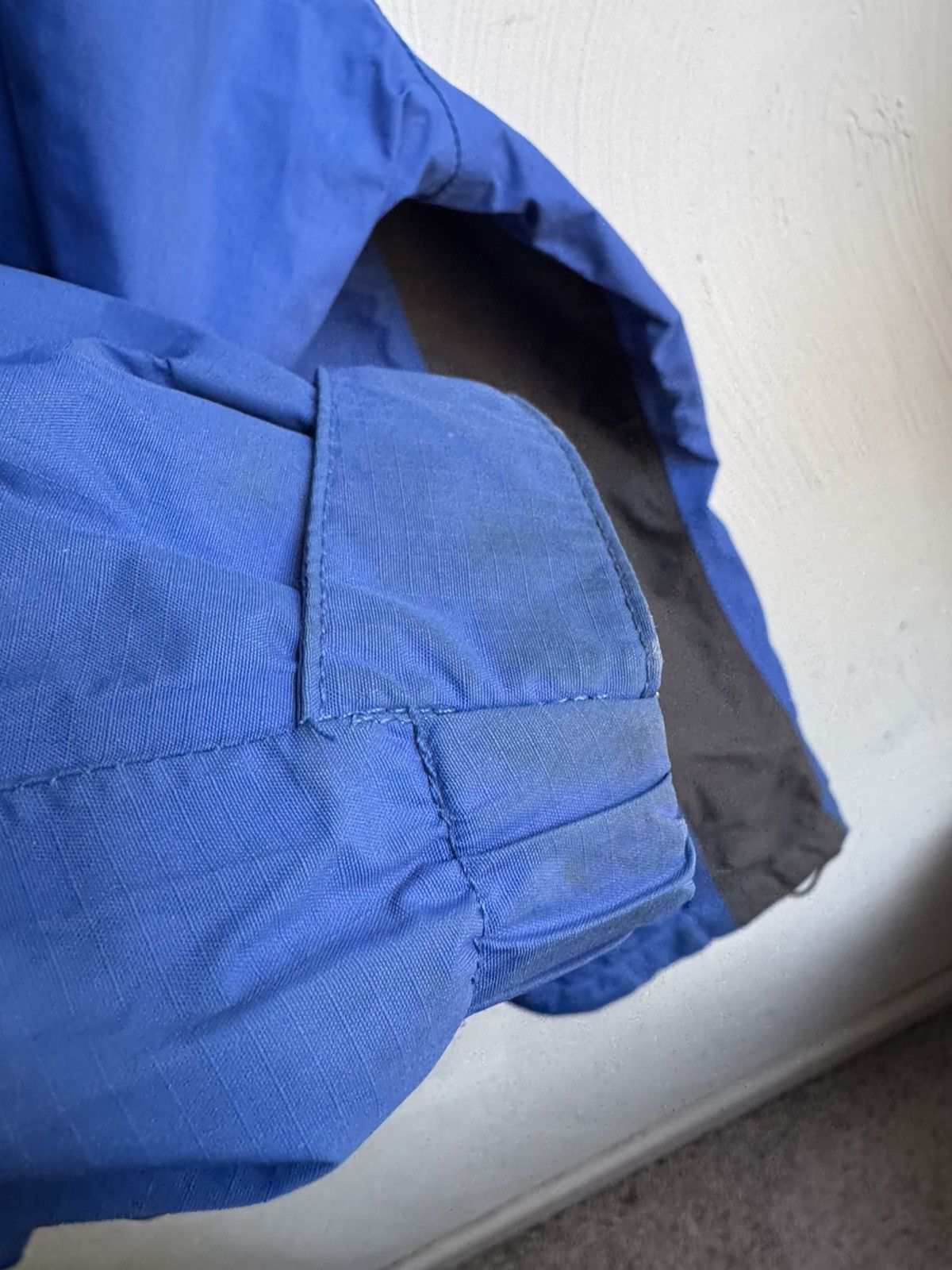The North Face Vintage The North Face Hyvent Shell Jacket Blue Size US L / EU 52-54 / 3 - 16 Thumbnail