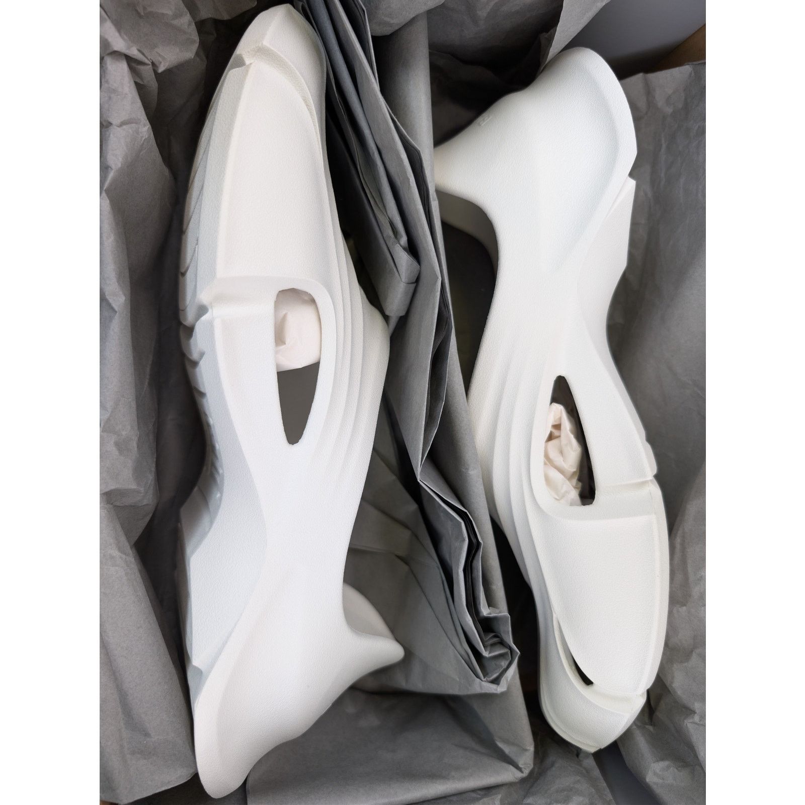Balenciaga o1rshd1 Classic Mold Closed Slide Sandals in Eggshell Size US 13 / EU 46 - 21 Thumbnail