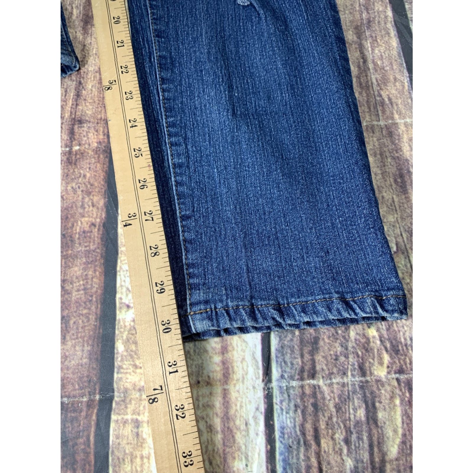 Vintage American Quality AQ Jeans Women Skinny 5-Pocket Stretch Distressed Ripped 36x31 Blue(Size 18) Size 40" / US 18 - 3 Thumbnail