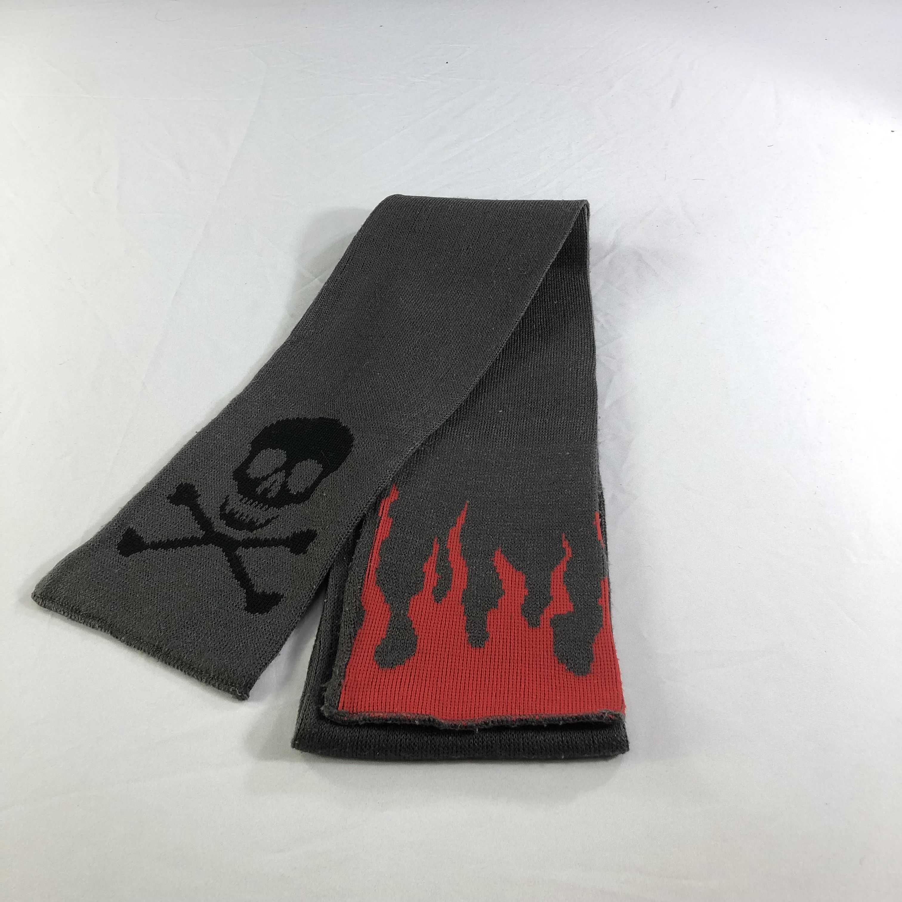 Seditionaries Hermans Skulls and Flames Scarf Muffler V1515 Size ONE SIZE - 1 Thumbnail