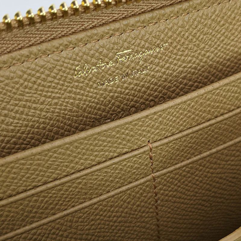 Salvatore Ferragamo o1s1rm0924 Size: OS / Calf Zip Around Wallet in Camel Size ONE SIZE - 6 Thumbnail