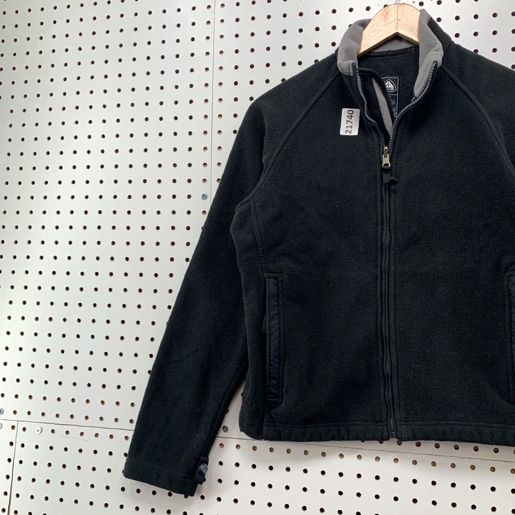 Nike ACG Nike ACG Jacket Black Womens Small 4/6 Full Zip Therma Layer Thermal Liner Mid-Length Adult Women Shirt Size S / US 4 / IT 40 - 3 Thumbnail
