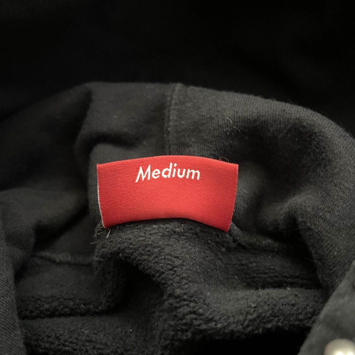 Supreme Supreme Studded Logo Hoodie Size US M / EU 48-50 / 2 - 8 Thumbnail