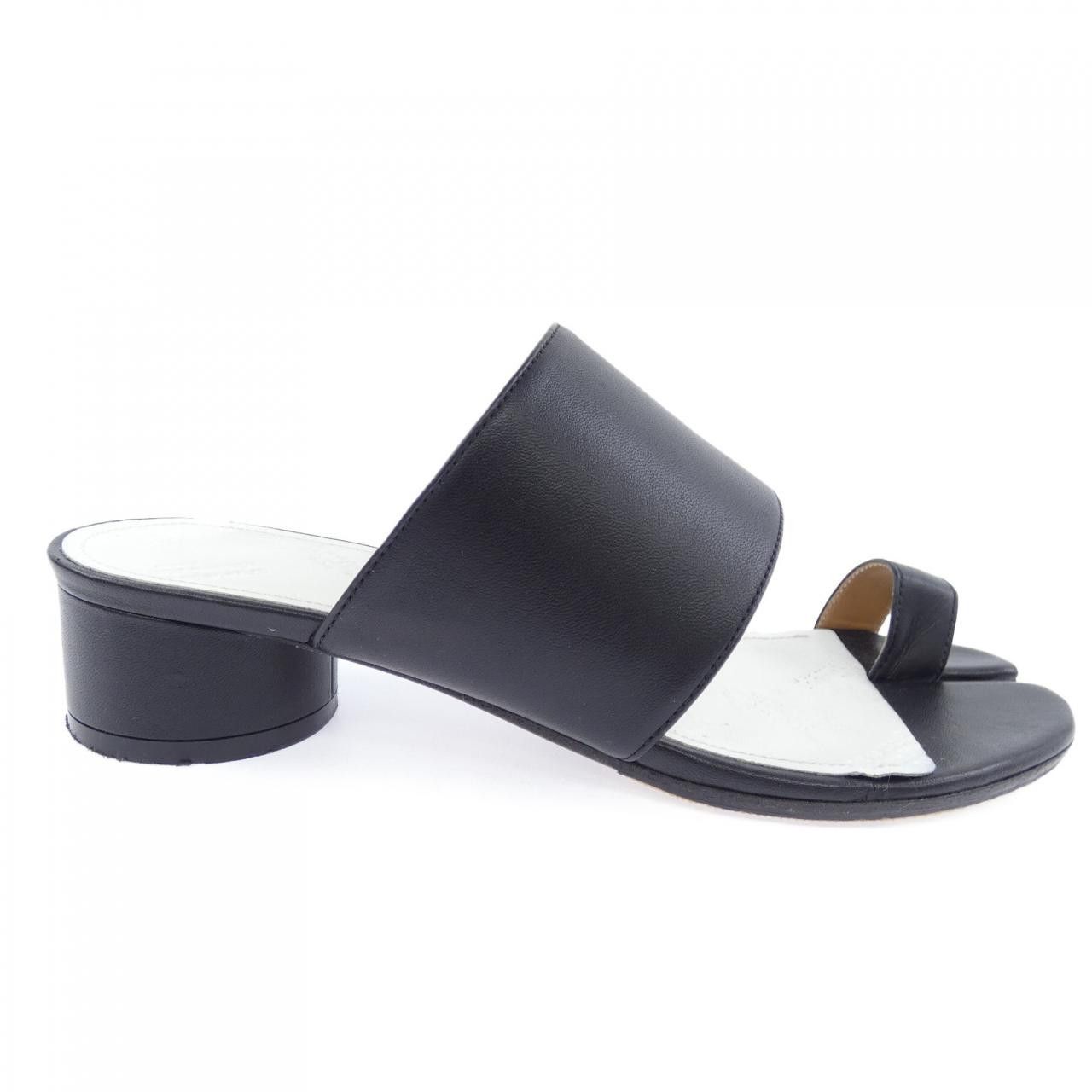 Maison Margiela Maison Margiela Maison Margiela Tabi Tong Sandal Plastic / Synthetic Shoes S58WP0234 DUTY FREE for USA Size ONE SIZE - 1 Thumbnail