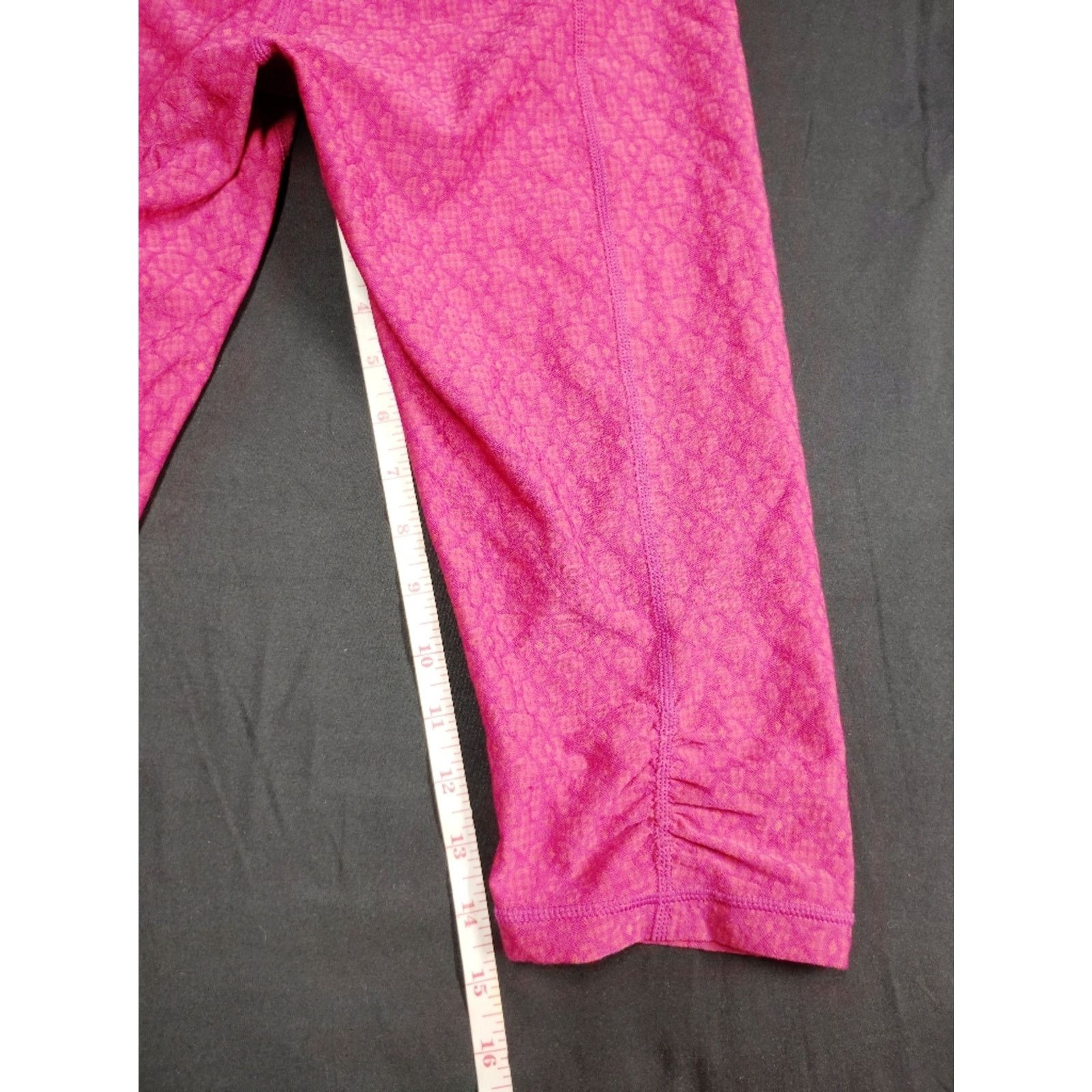 Prana Prana Hot Pink Patterned Capri Leggings Size 28" / US 6 / IT 42 - 8 Thumbnail