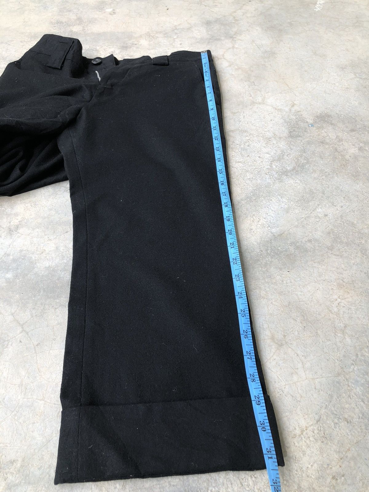 Yohji Yamamoto Yohji Yamamoto Y’s Wool Cropped 3 Quarter Fold Wool Pant Size US 30 / EU 46 - 16 Thumbnail