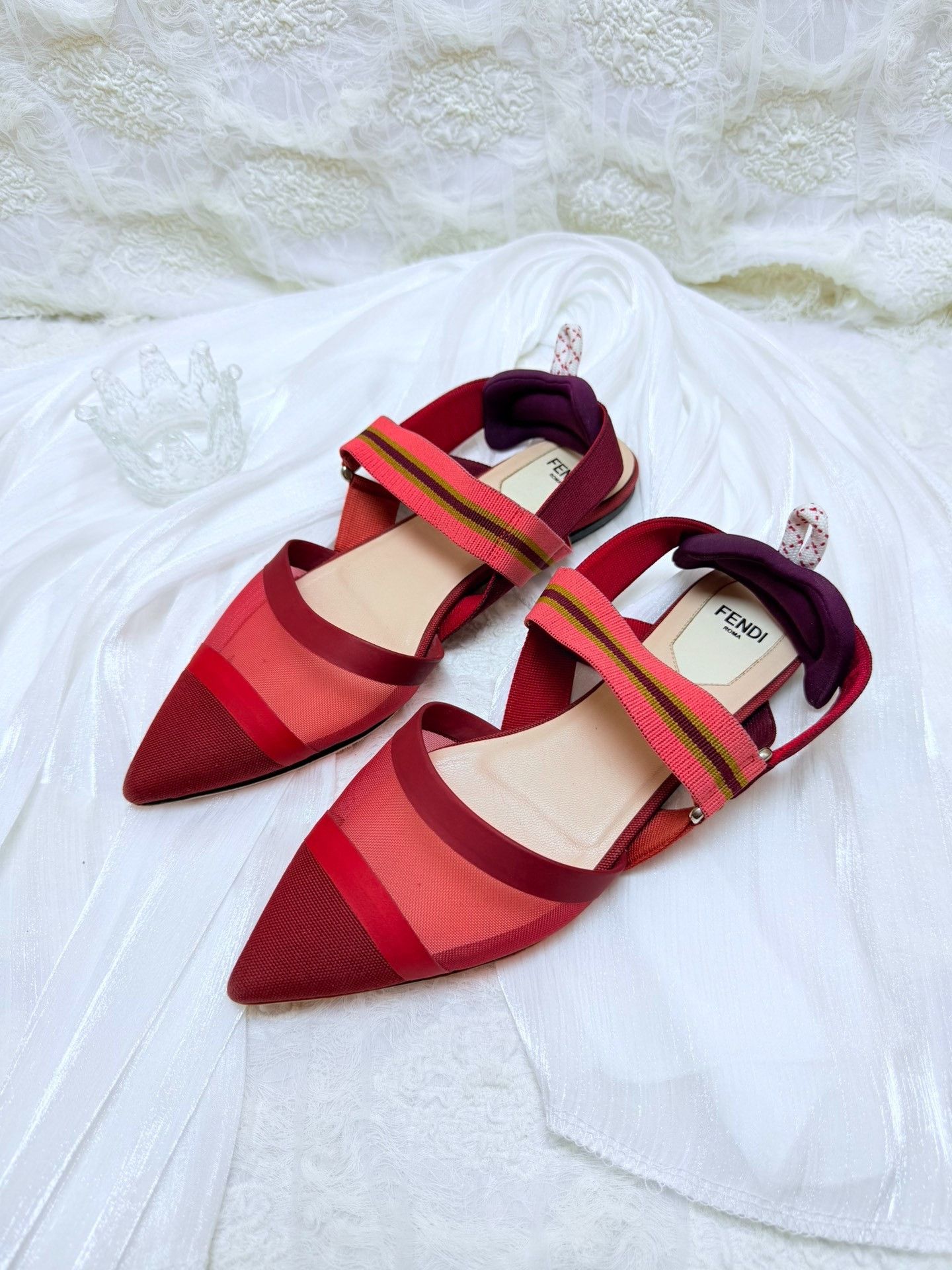 Fendi Fendi Red Lowtop Sneakers us_7 Women Size US 7 / IT 37 - 1 Thumbnail