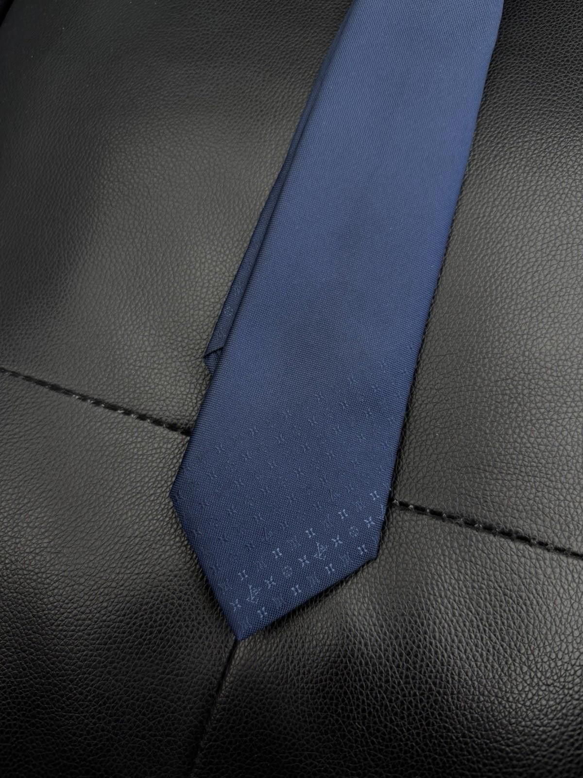 Louis Vuitton Louis Vuitton Tie Silk 100 % Authentic Monogram Tie , Blue Size ONE SIZE - 6 Thumbnail